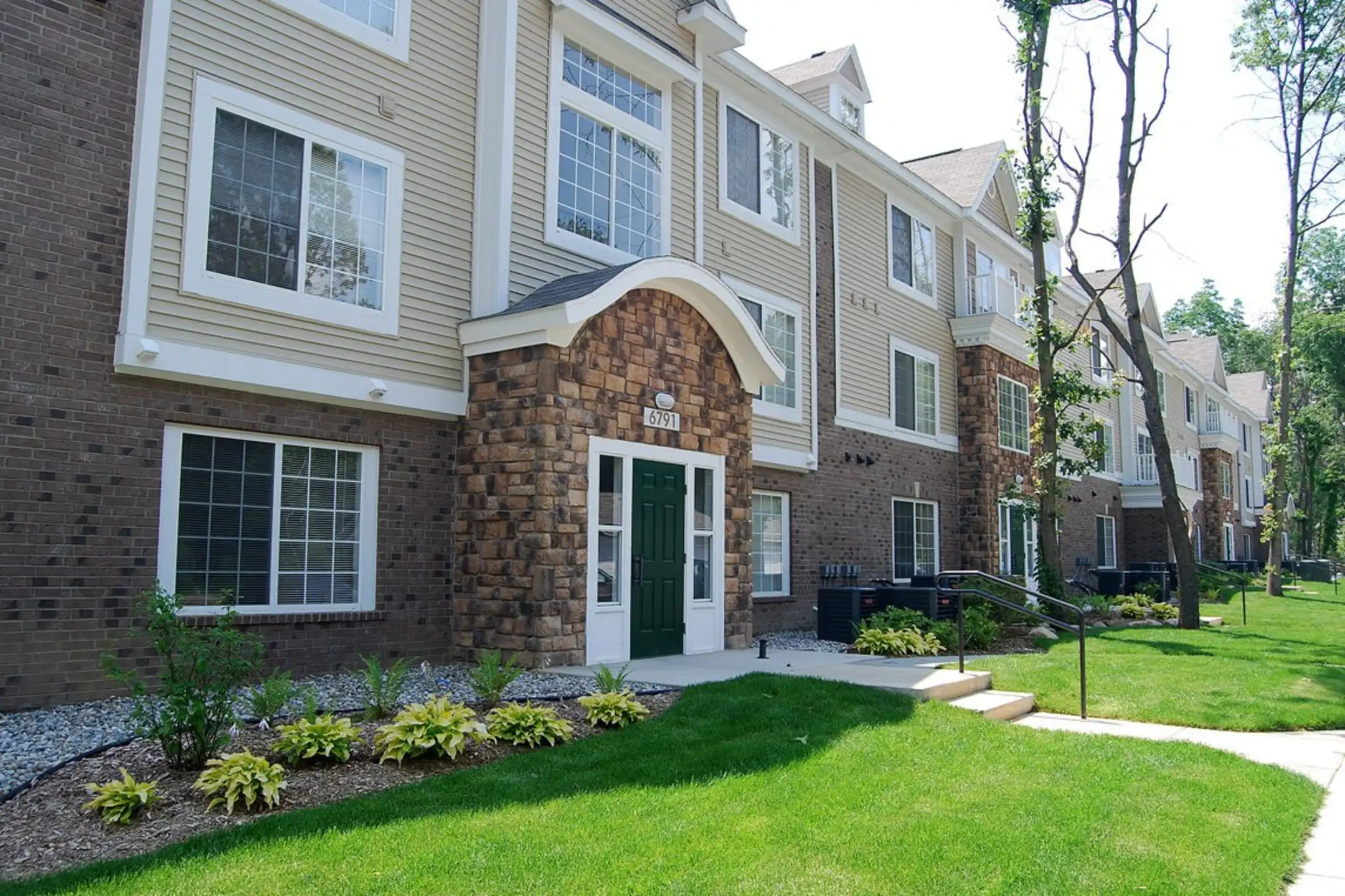 Tall Oaks Apartment Homes 6675 Tall Oaks Dr Kalamazoo, MI