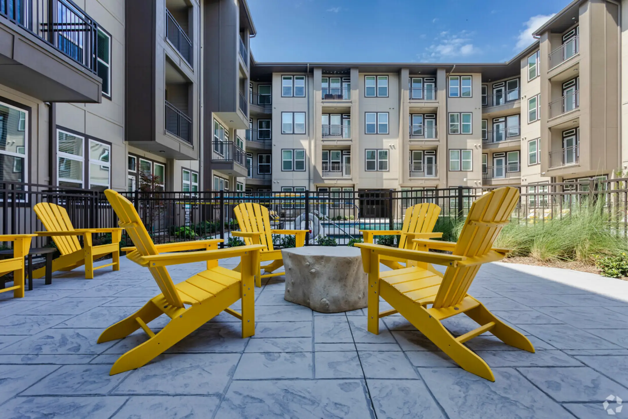 Frankford Station Apartments Carrollton, TX 75007