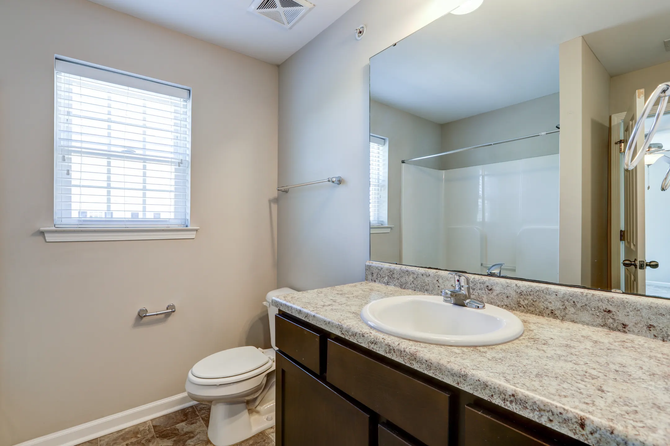 Riverwood Villas Apartments - Clayton, NC 27527