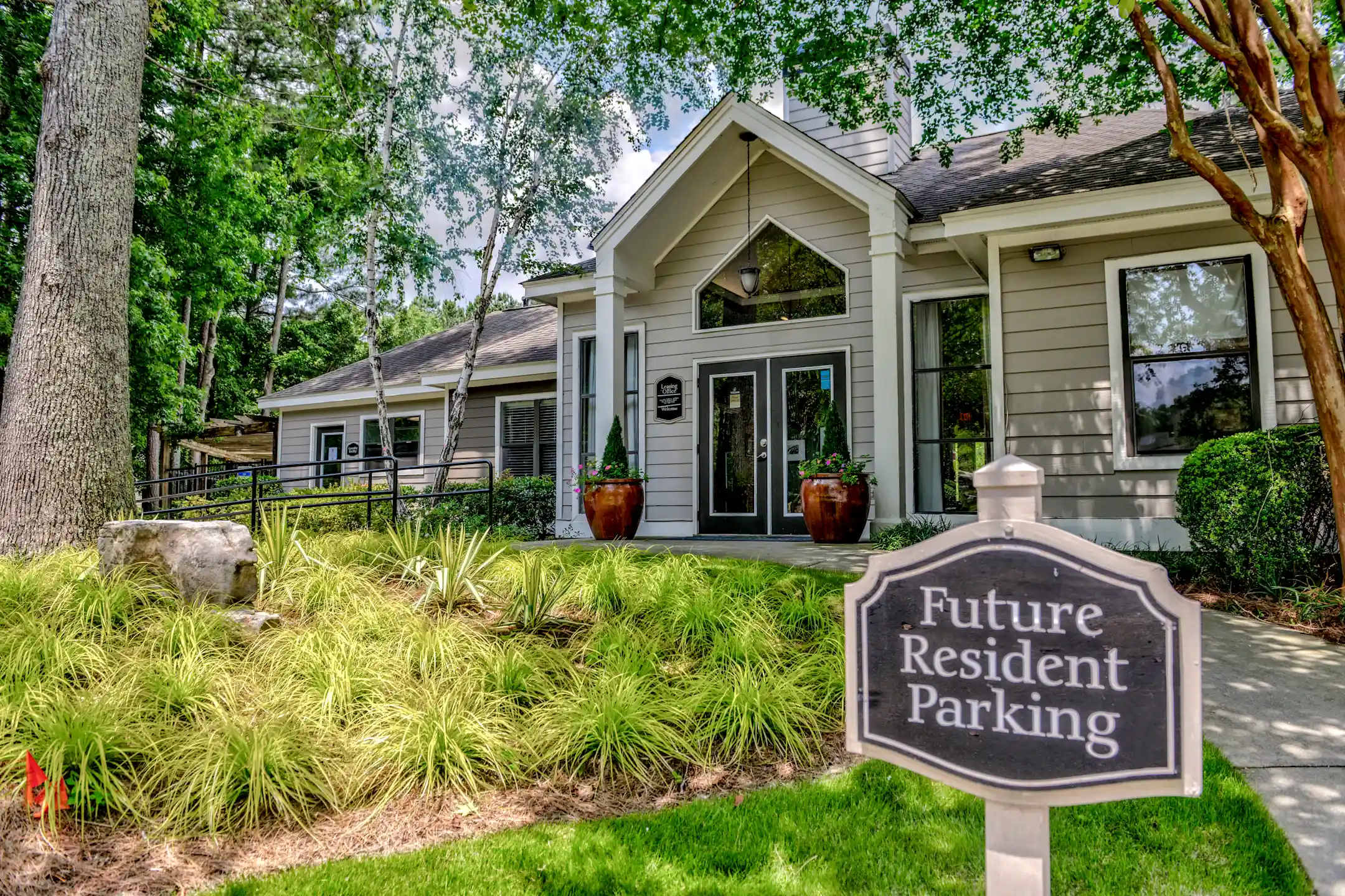 Grove Parkview Apartment Homes Apartments Stone Mountain, GA 30087