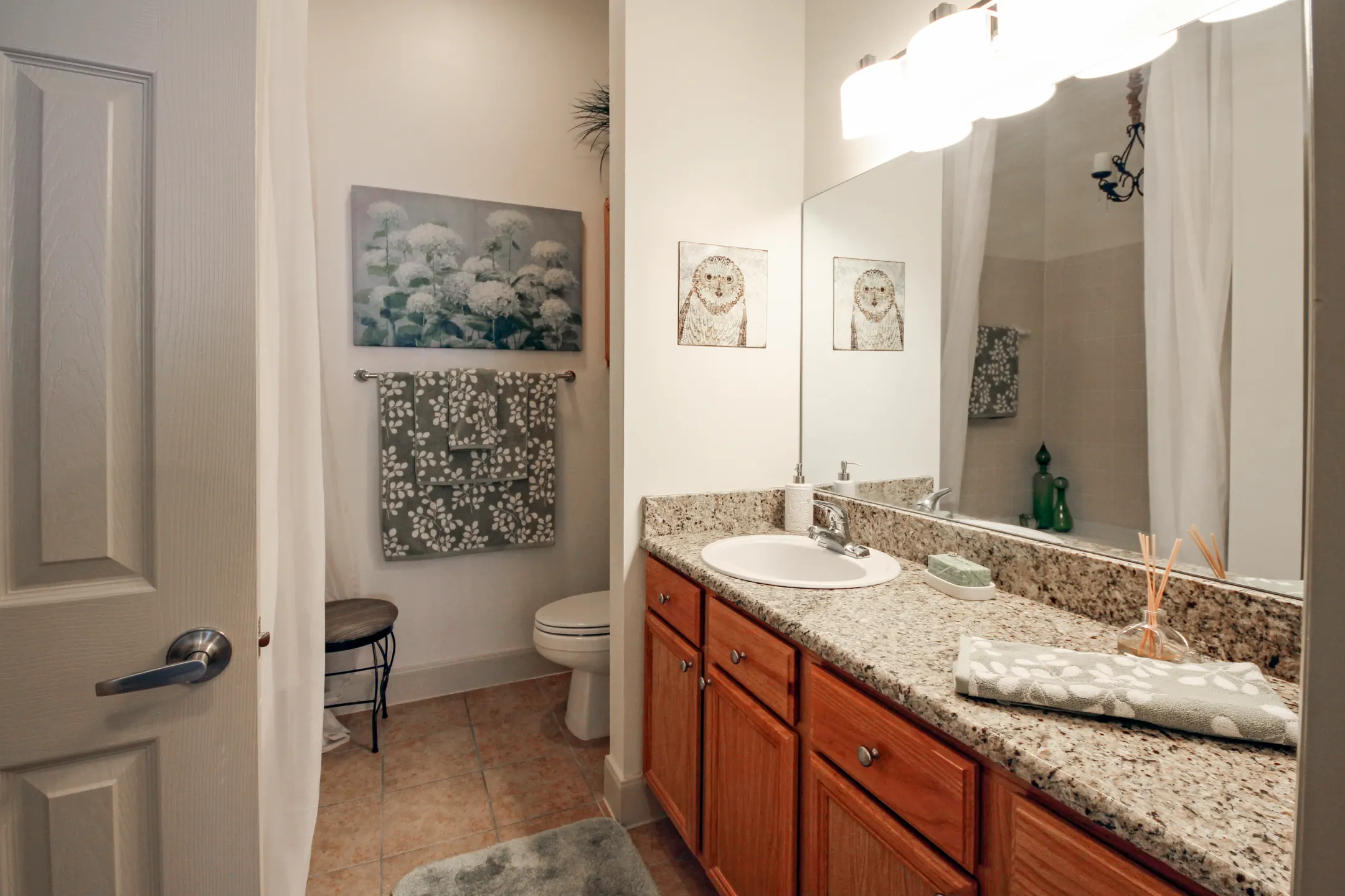 Bathroom - MainStreet At River Ranch - Lafayette, LA