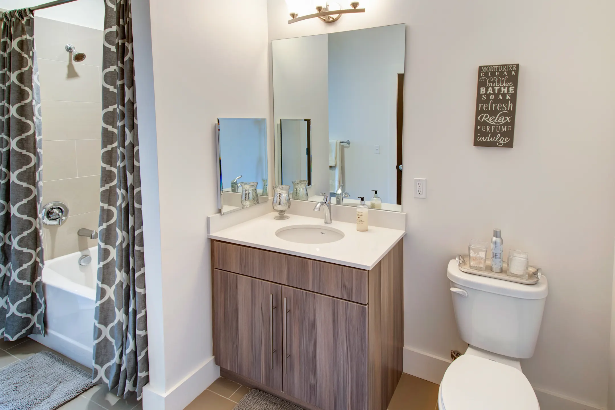 Bathroom - Vivian - Englewood, NJ