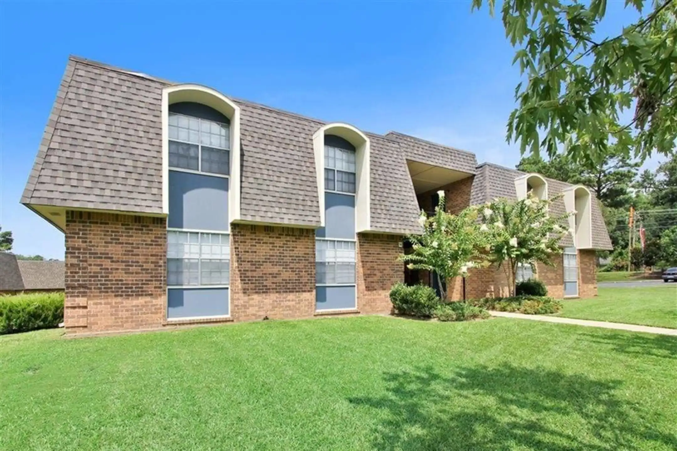 Oak Manor Apartment Homes Apartments Meridian, MS 39305