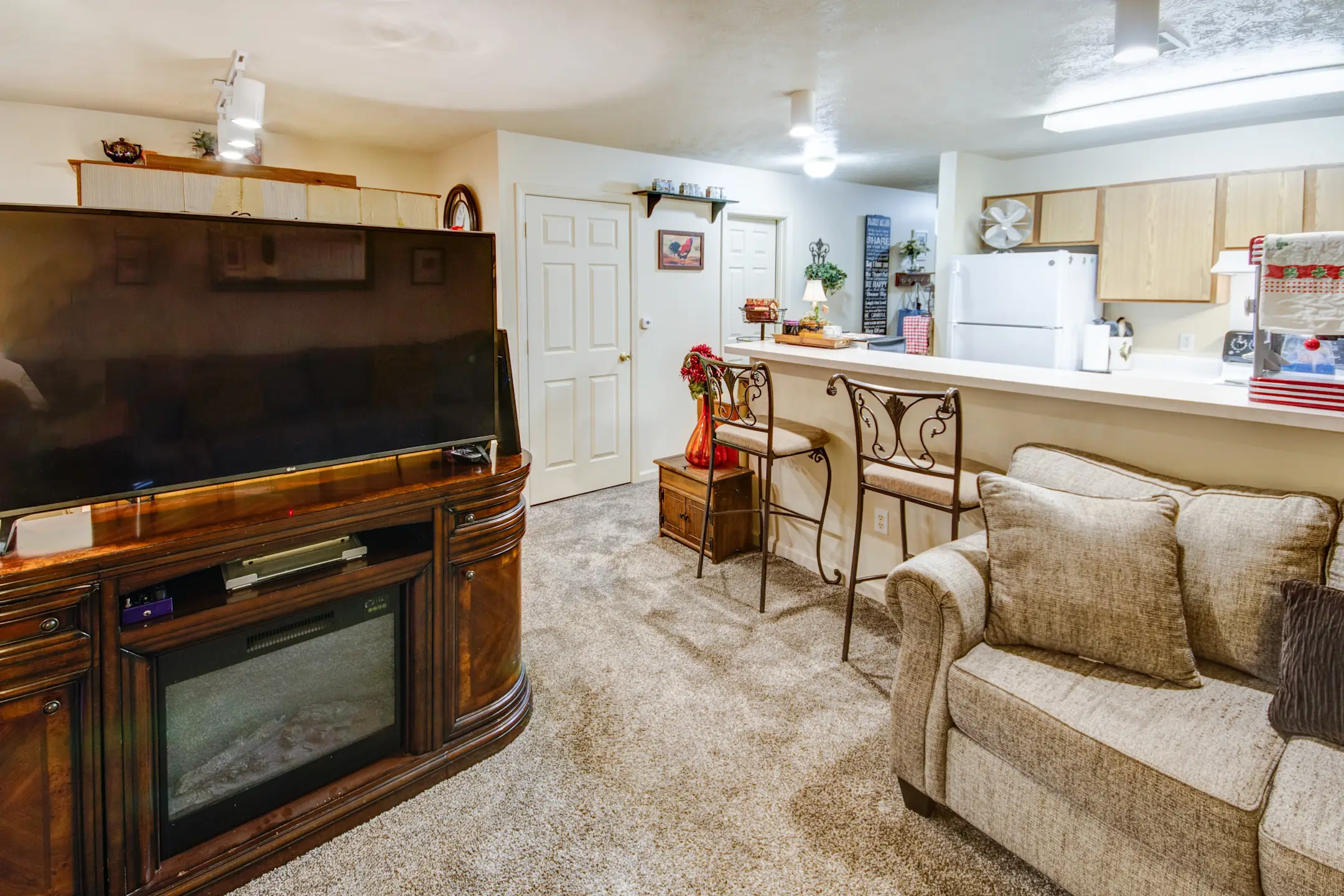 Springview Apartment Homes 4166 Bell Rd Newburgh, IN Apartments for