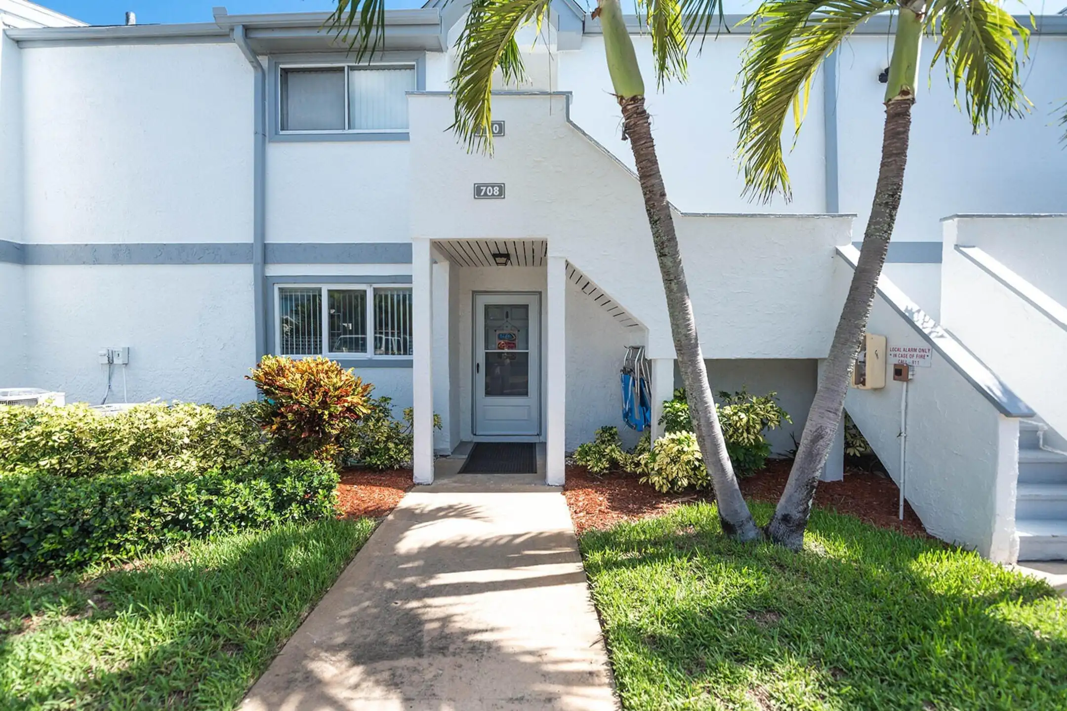 708 Beach Park Ln Unit 281  