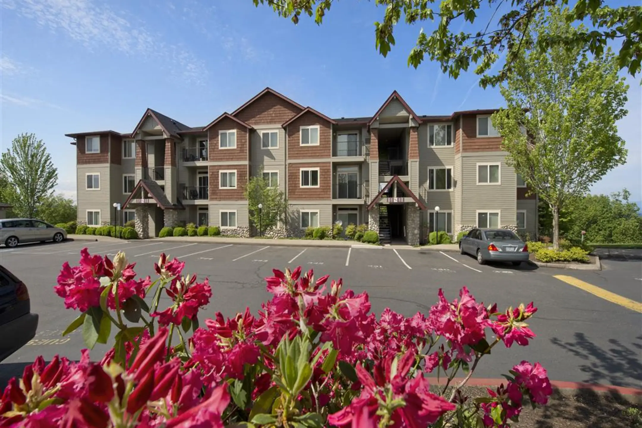 Altamont Summit 9701 SE Johnson Creek Blvd Happy Valley, OR