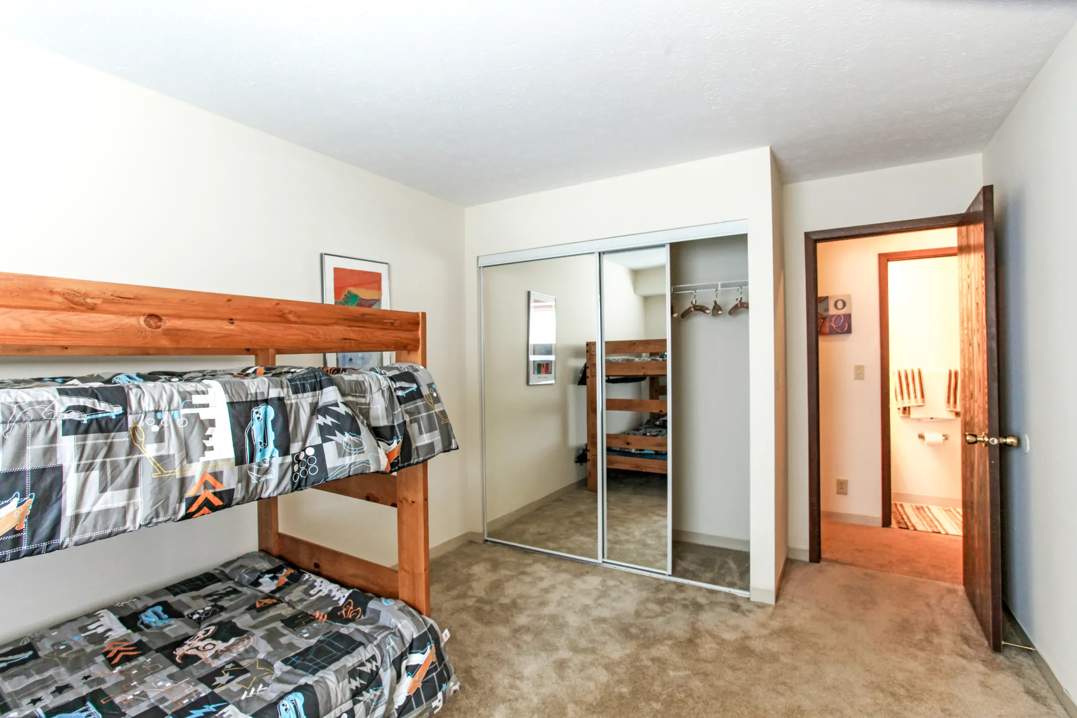 Bedroom - Bay Club Apartments - Willowick, OH