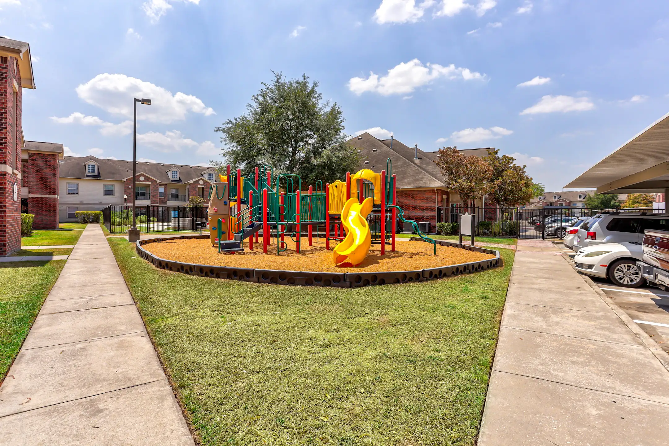 Atascocita Pines Apartments Humble, TX 77396