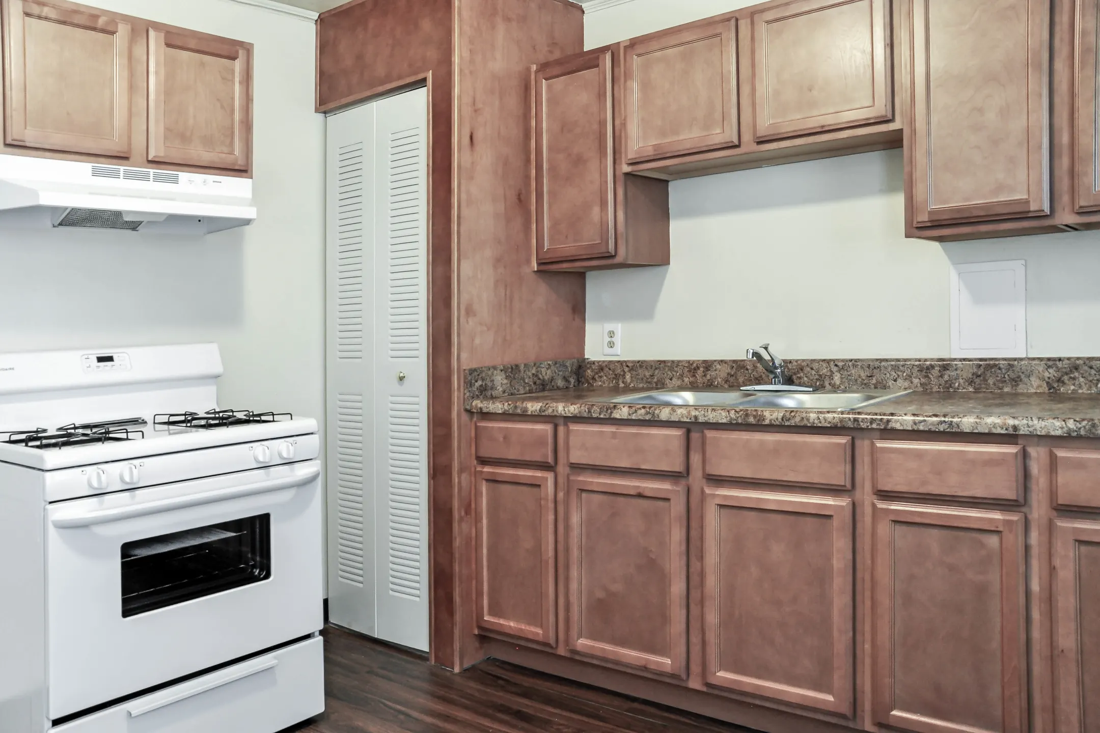 Ingleside Square Apartments Apartments Norfolk, VA 23502