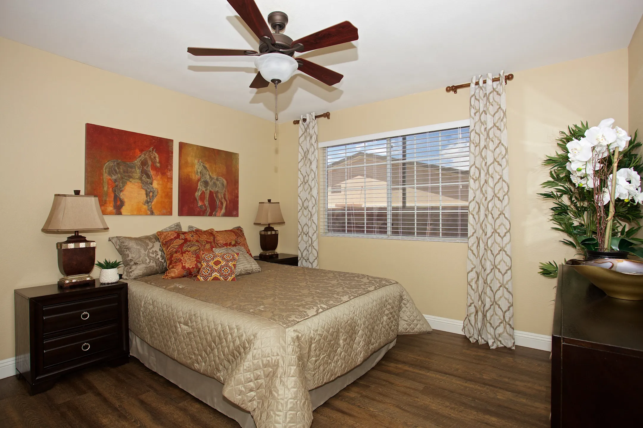 Bedroom - Dolce by the Lakes - Las Vegas, NV