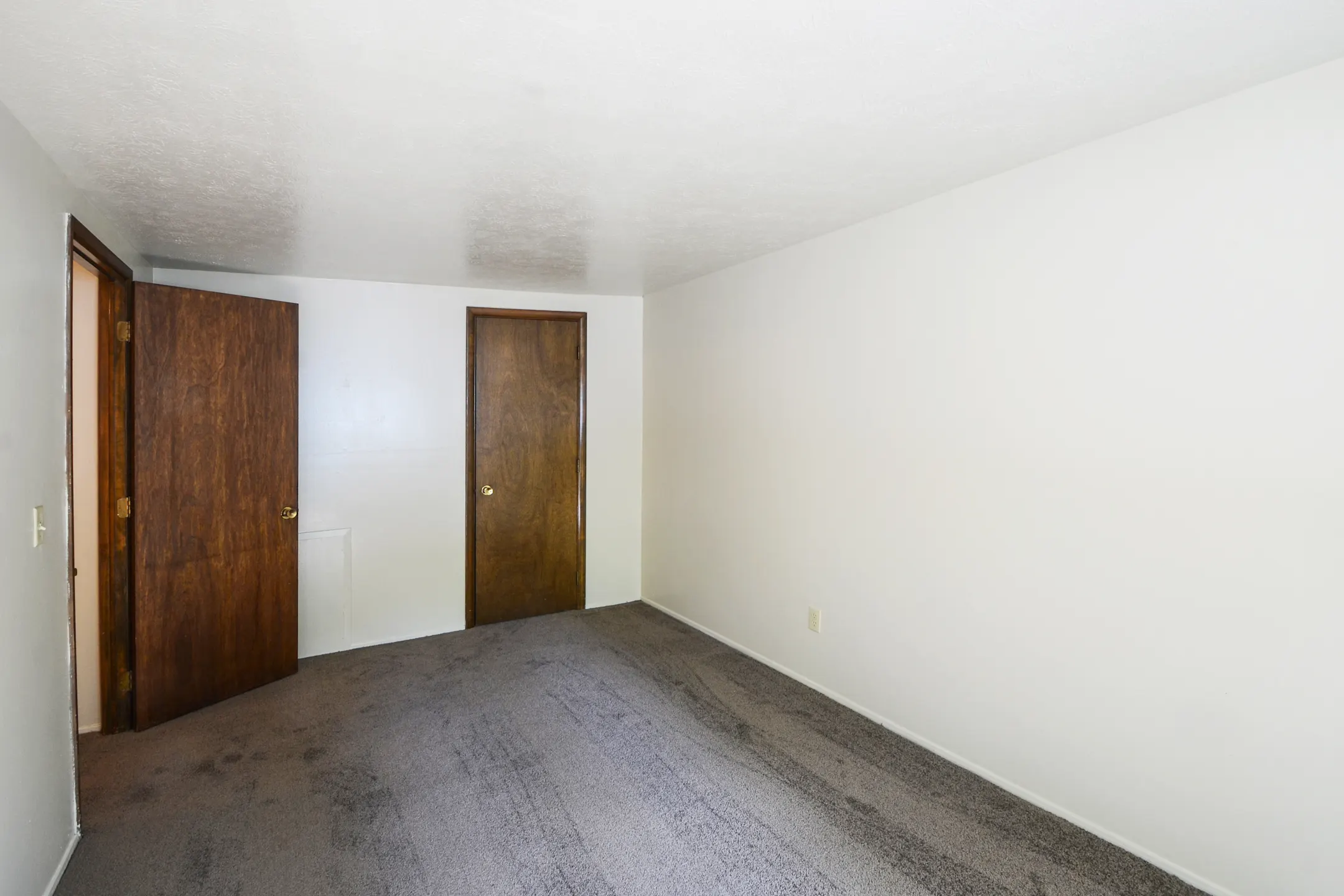 Sherwood Forest Apartments Elyria, OH 44035