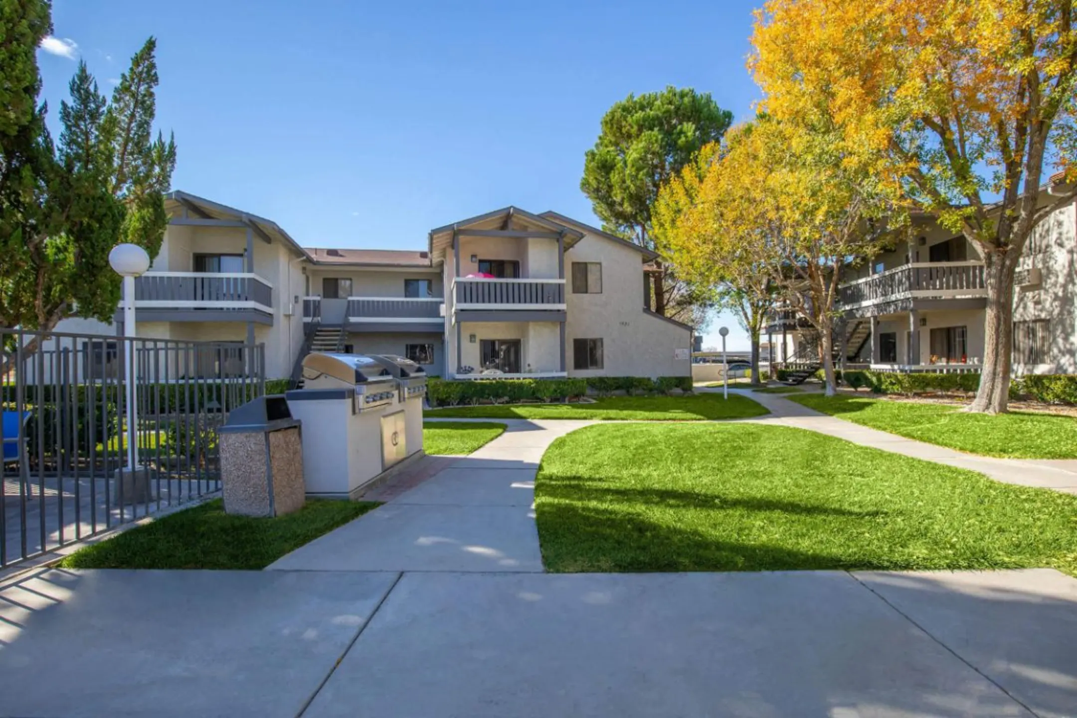 The Springs Apartments Apartments - Lancaster, CA 93534