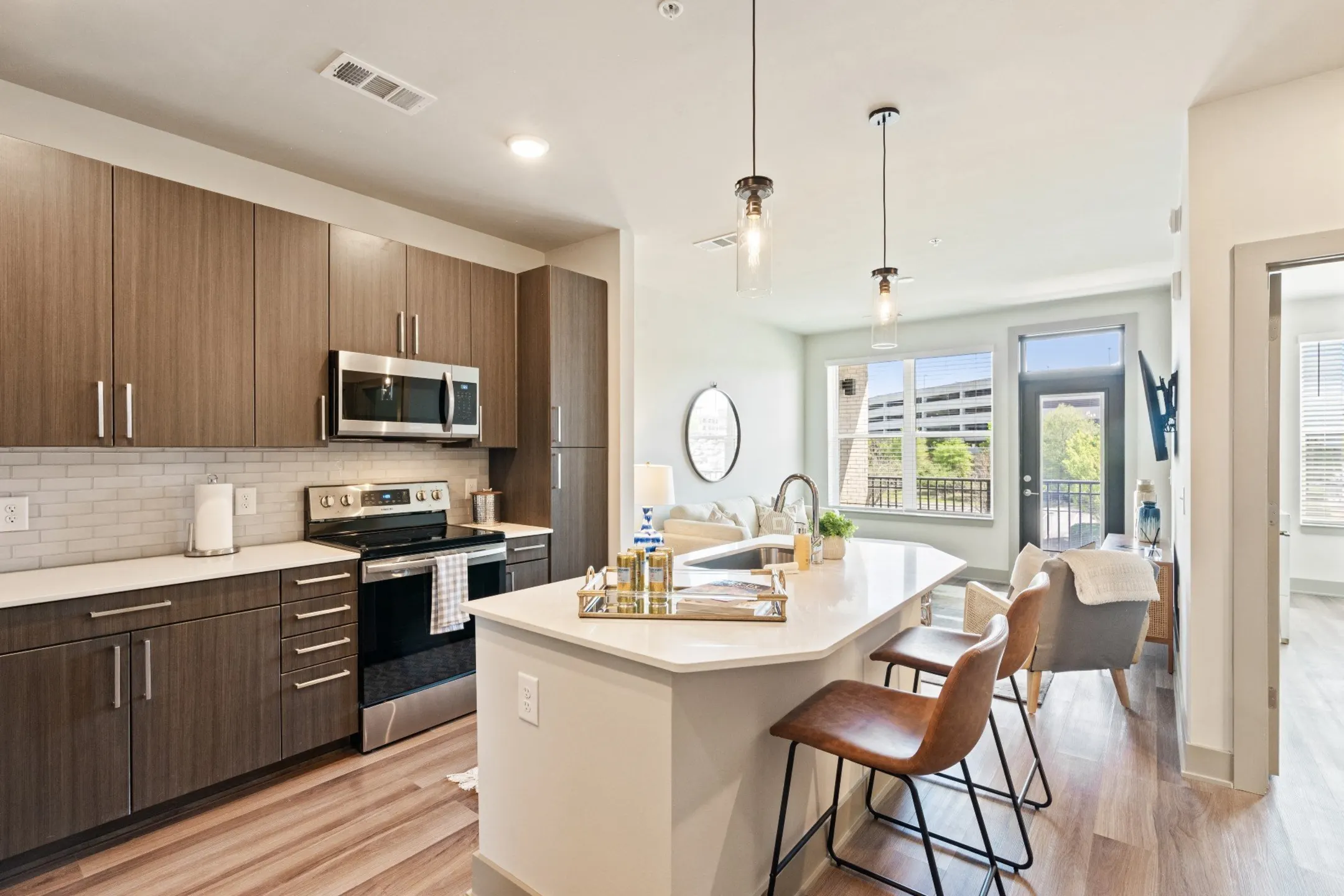 Pier 33 Apartments