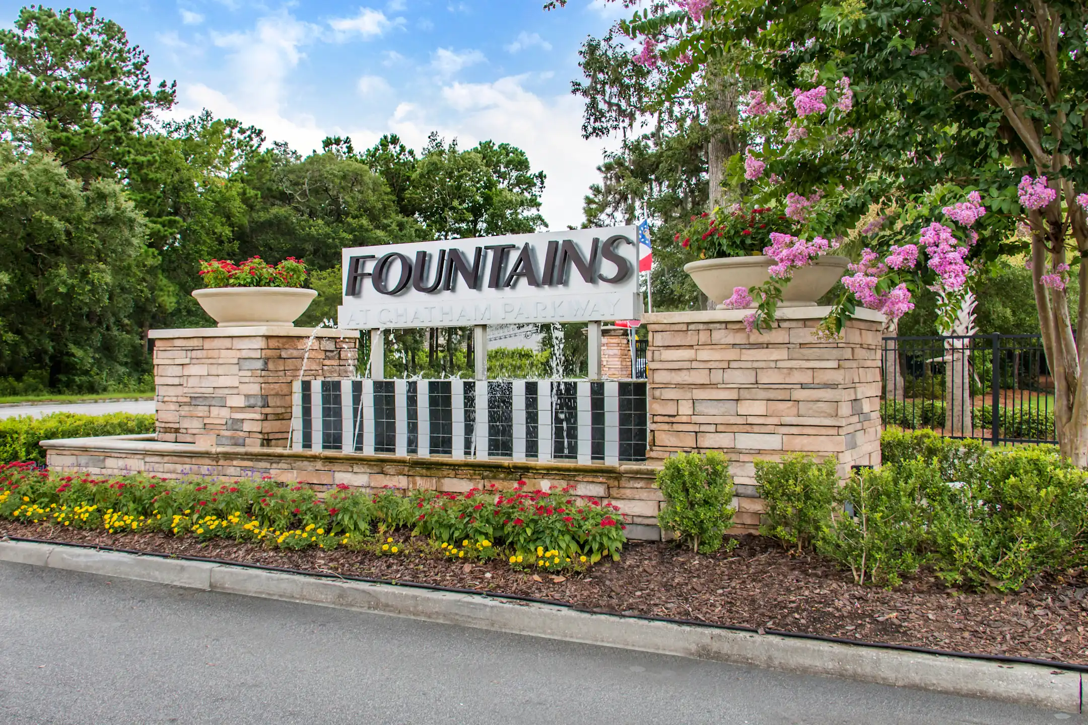 The Fountains at Chatham Parkway Apartments Savannah, GA 31405
