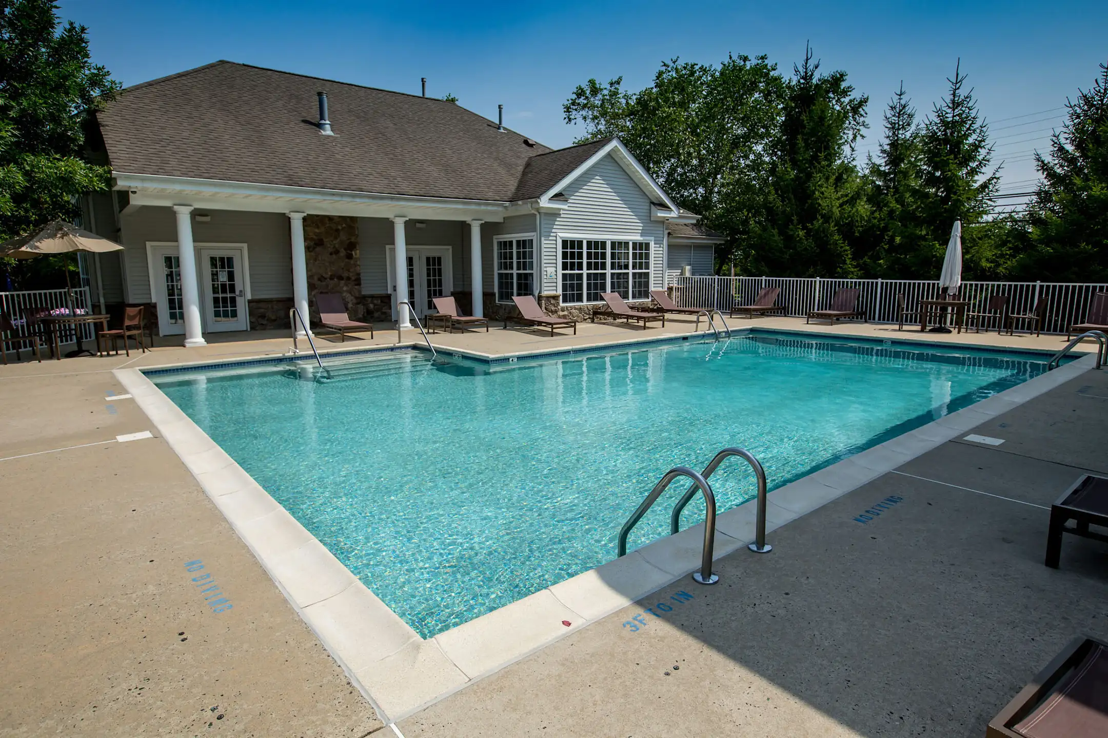 The Pointe at Neptune 3425 W Bangs Ave Neptune, NJ Apartments for