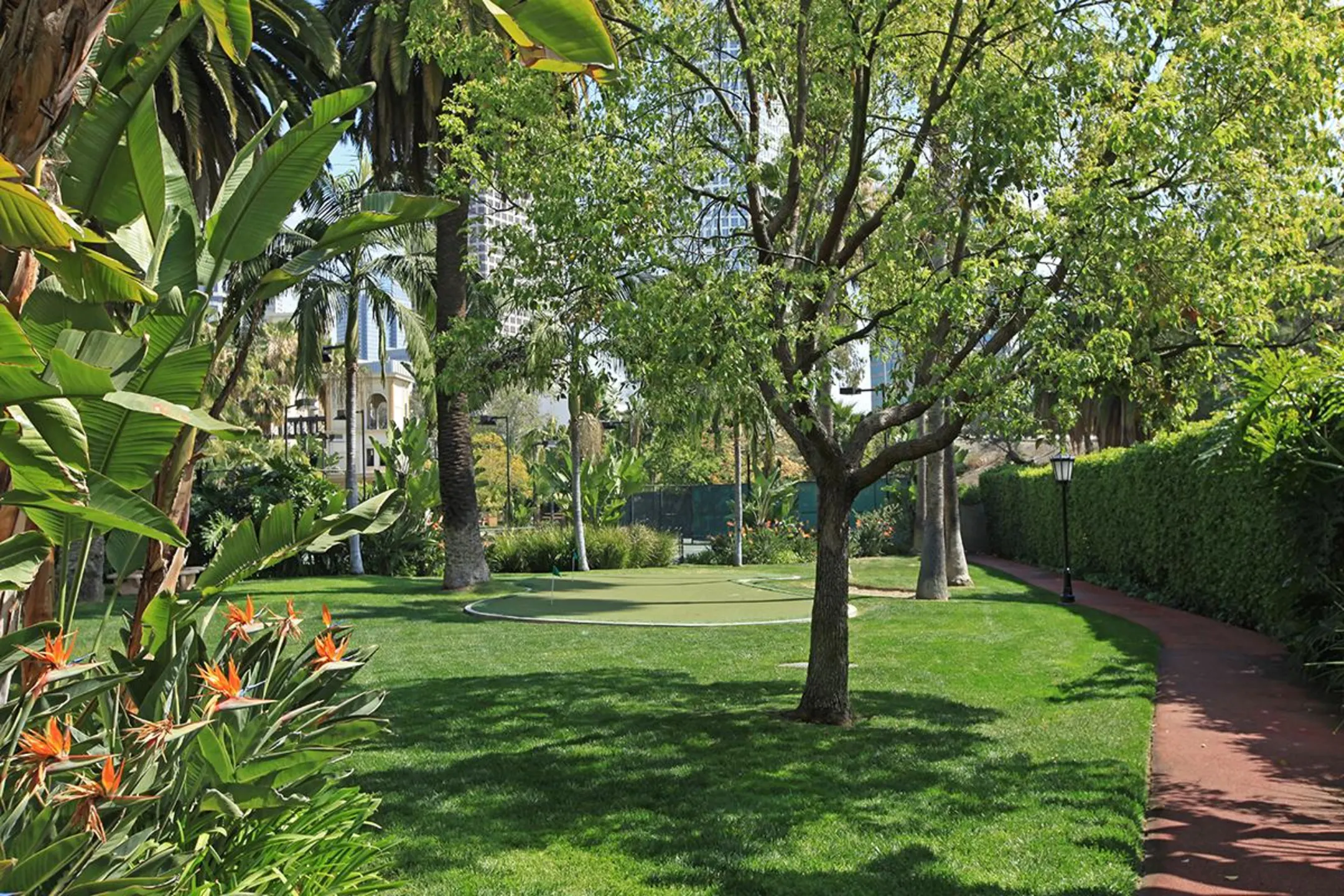 Landscaping - The Medici - Los Angeles, CA