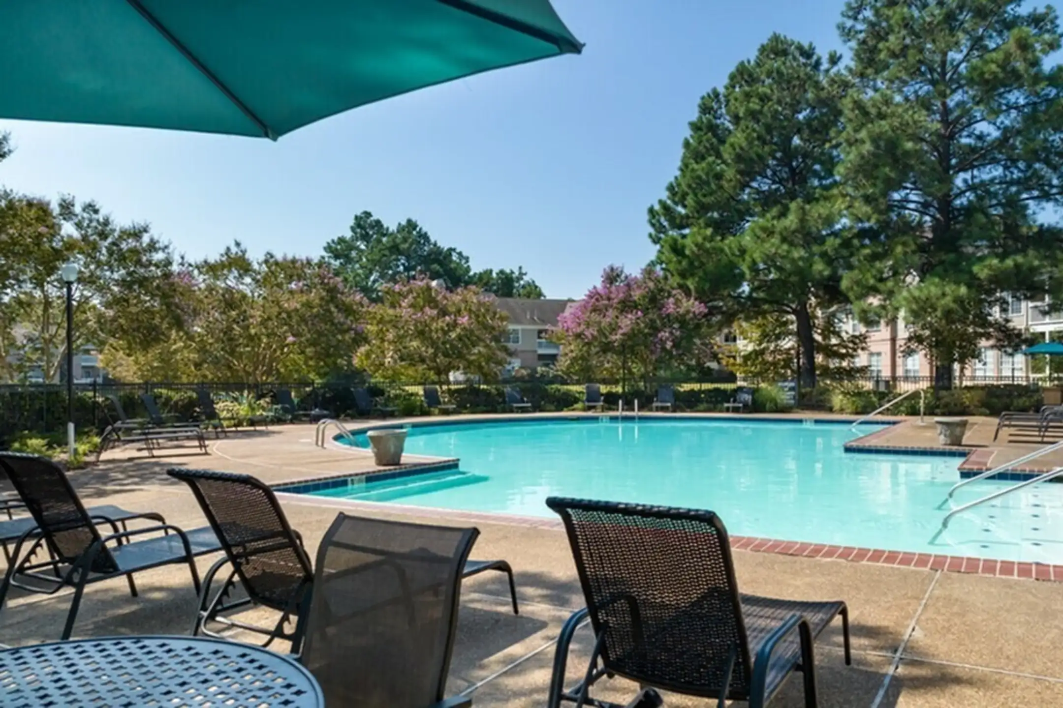 Dogwood Creek Apartments Collierville, TN 38017