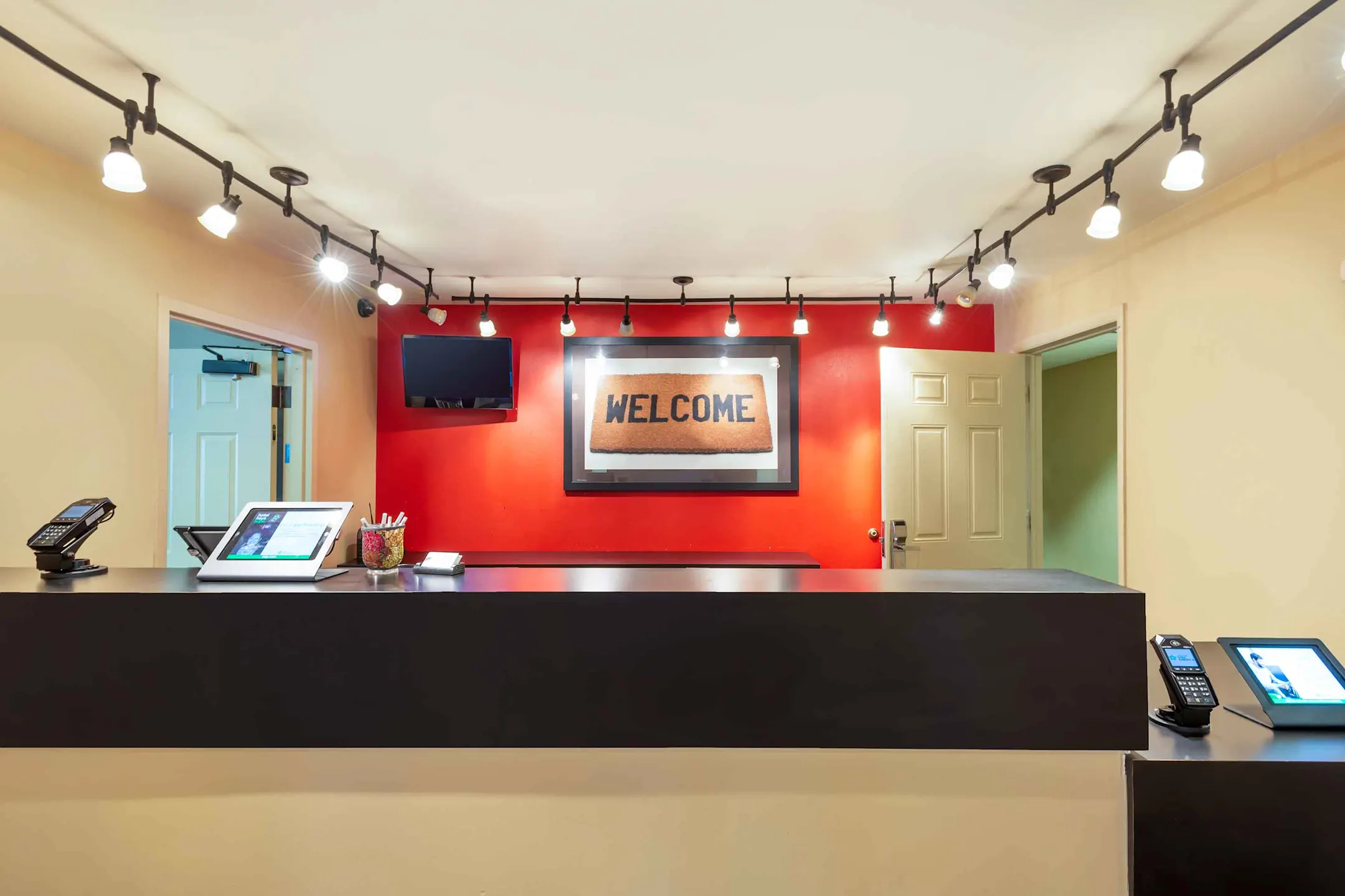 Furnished Studio Philadelphia Malvern Swedesford Rd. Apartments