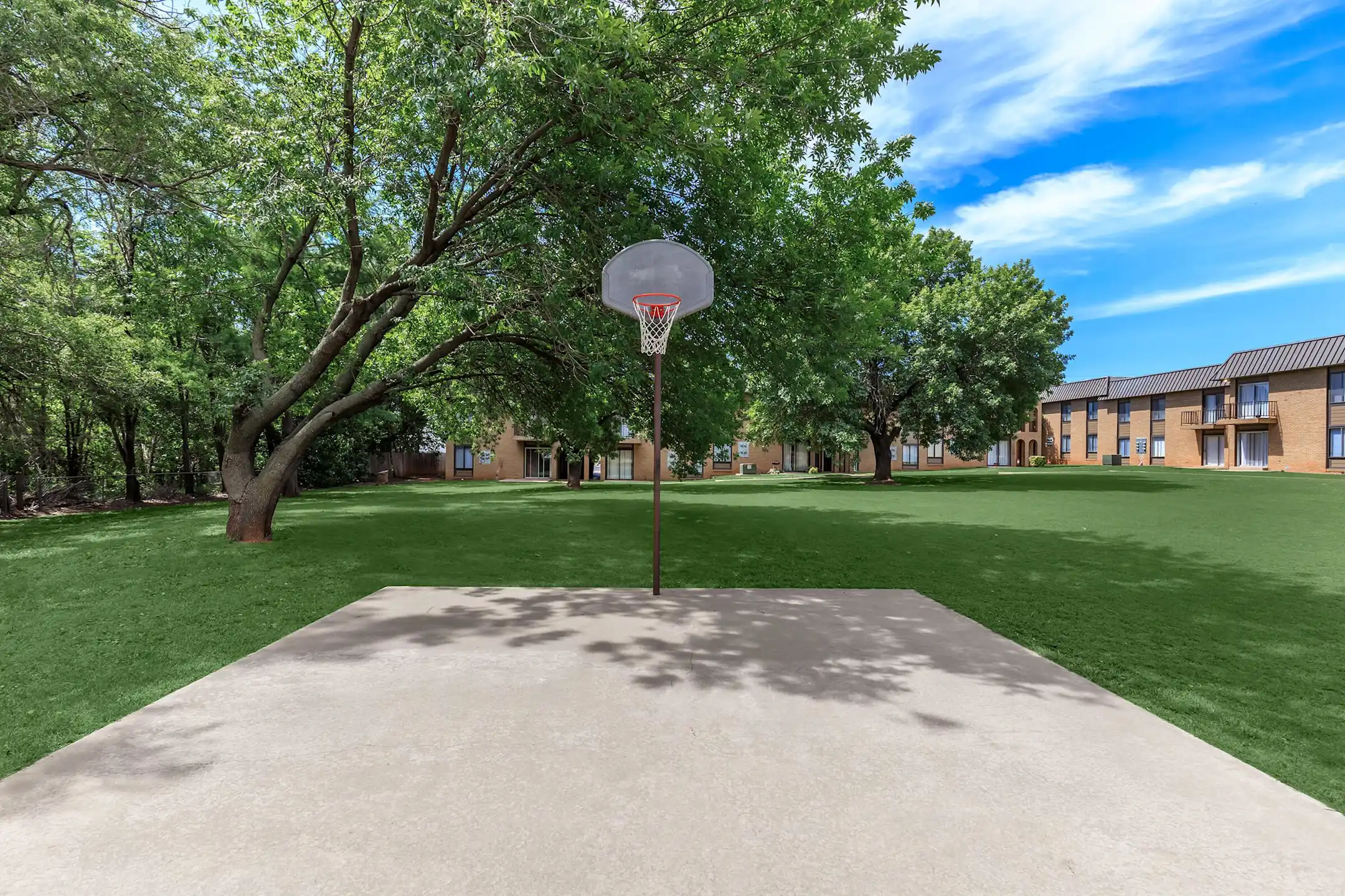 Coronado Apartments 2201 W Modelle Ave Clinton, OK Apartments for