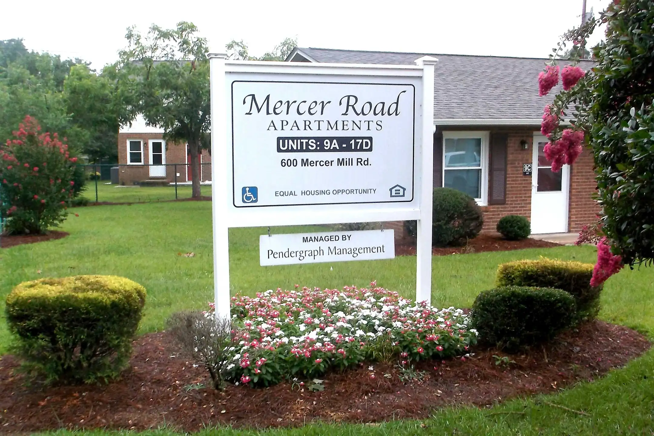 Mercer Road Apartments Elizabethtown, NC 28337