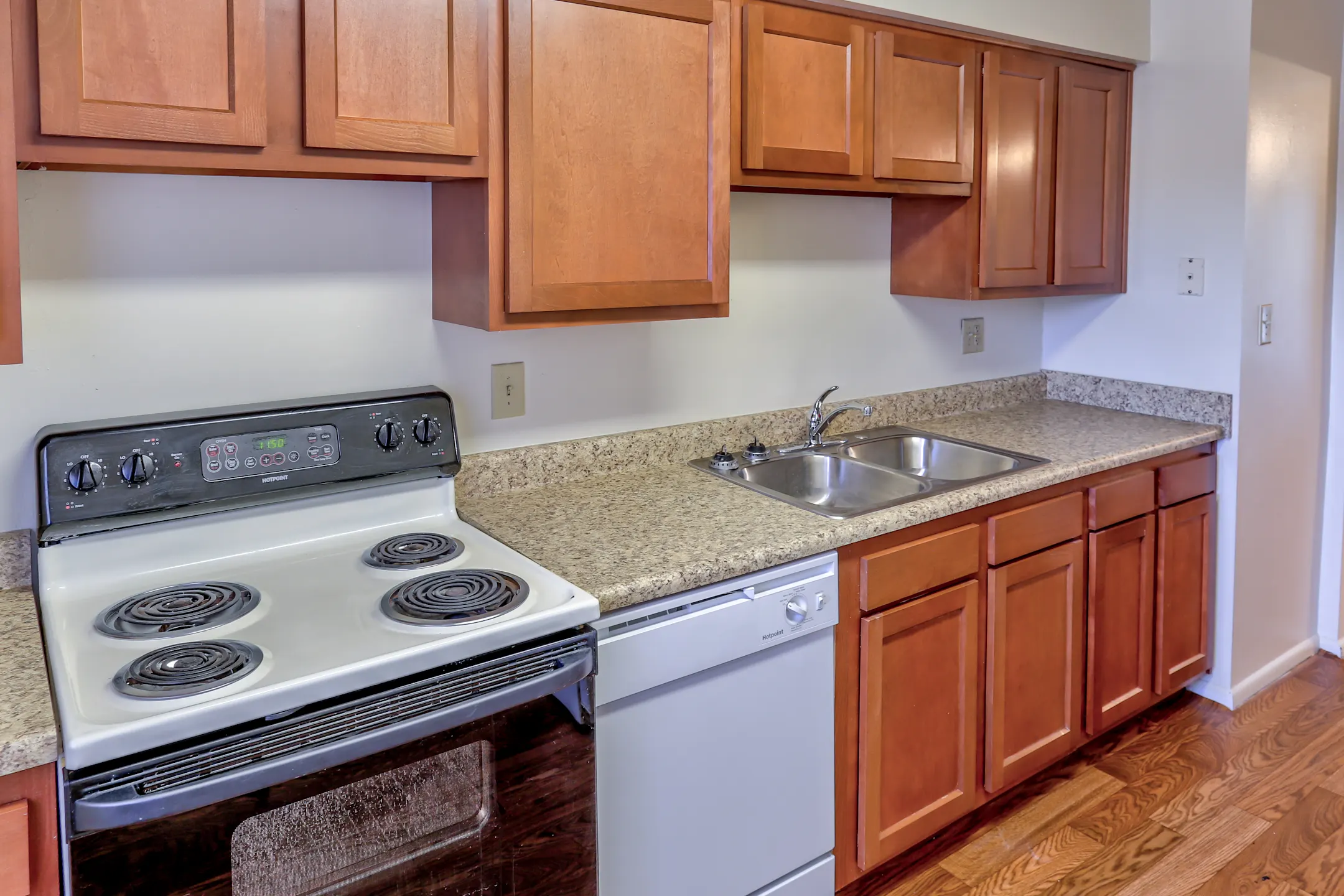 Woodmere Apartments 9333 Round Top Rd Cincinnati, OH Apartments for