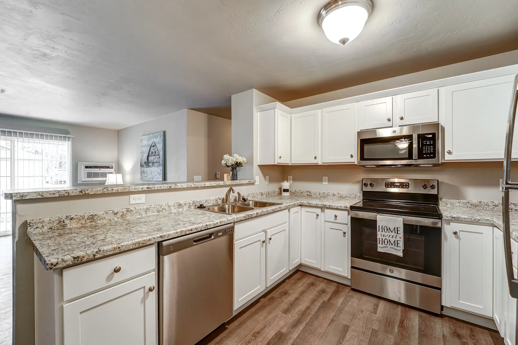 Prairie View Estates 1456 Pleasant Drive Plover, WI Apartments for