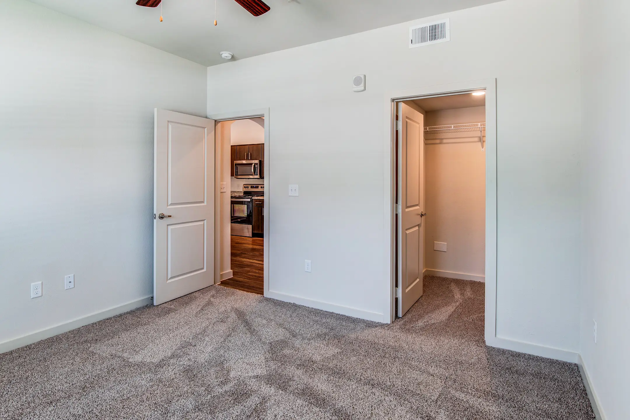 Bedroom - Water Oak - Austin, TX