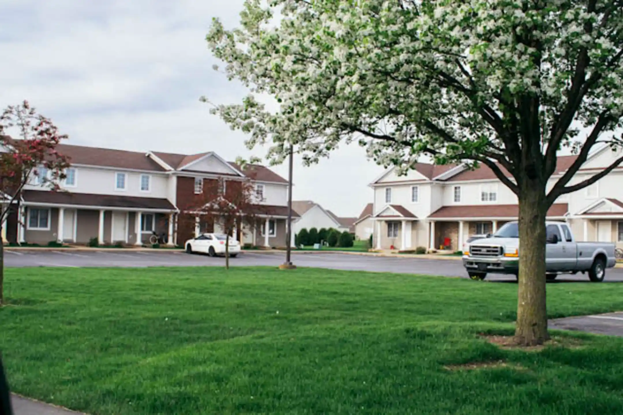 GT Properties 3314 Elkhart Rd Goshen, IN Apartments for Rent Rent.