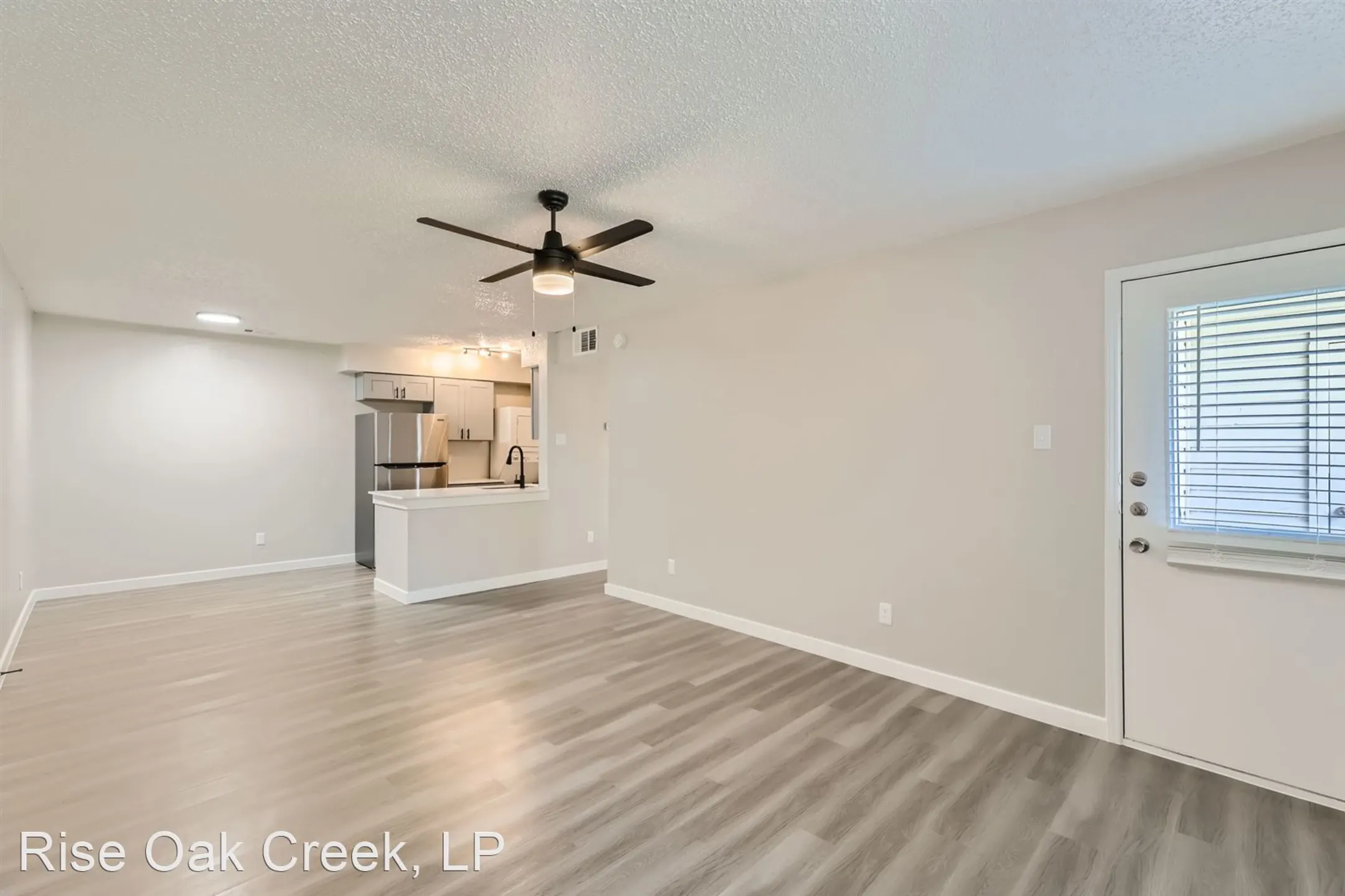 Rise Oak Creek - 1950 Oak Creek Ln | Bedford, TX Apartments for Rent ...