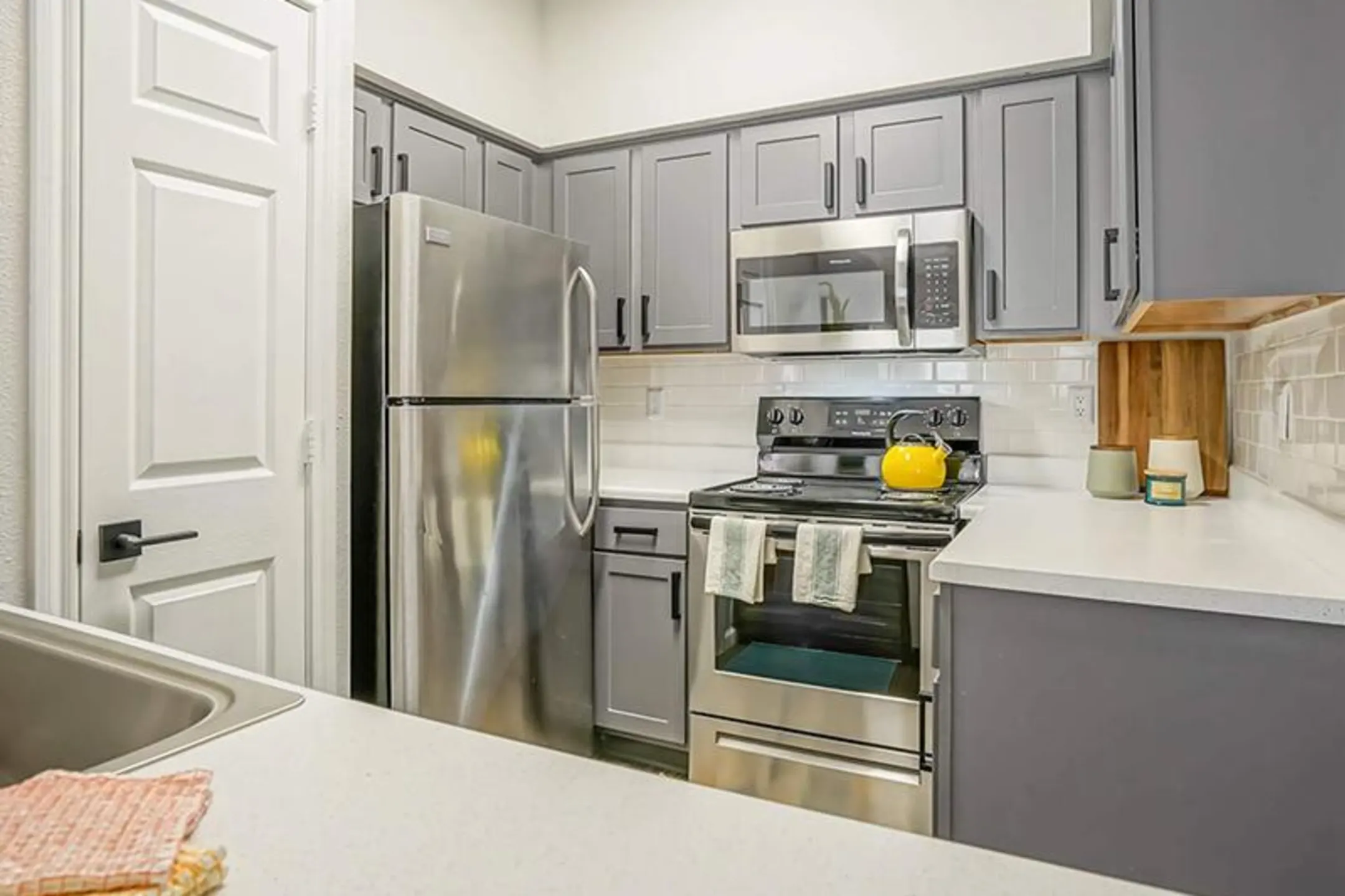 Prisma Apartments - 3305 Calle Cuervo NW | Albuquerque, NM Apartments ...