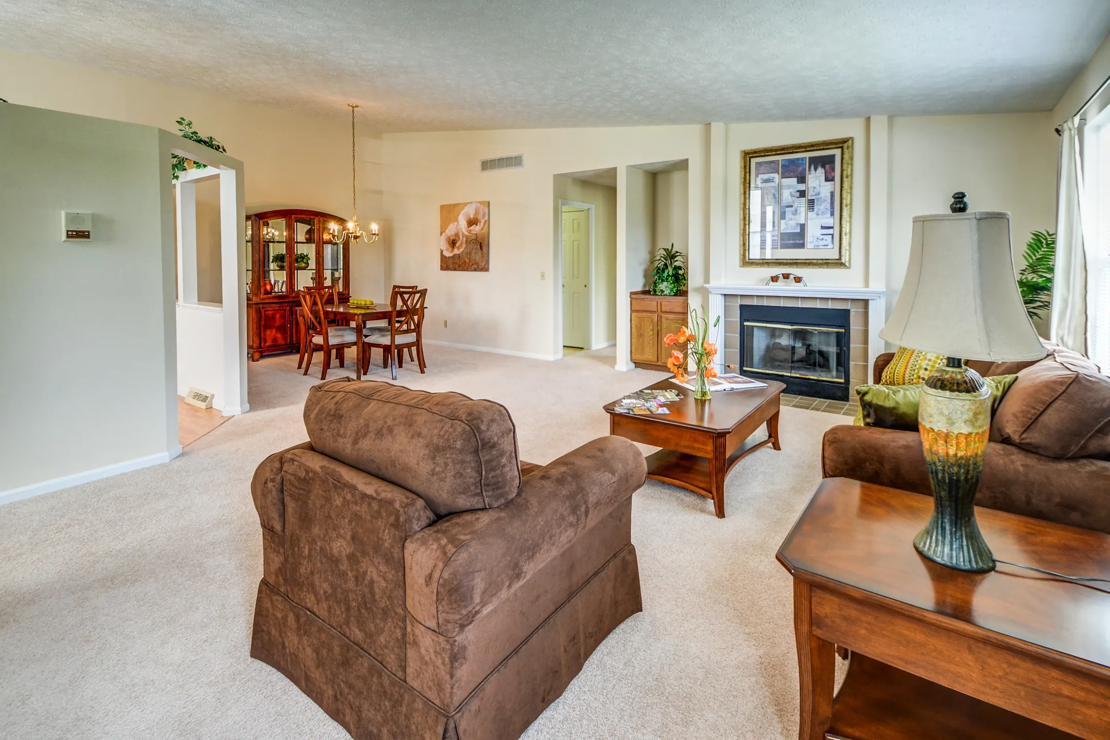 Grand Bay Of Brecksville 7001 W Cross Creek Trl Brecksville, OH