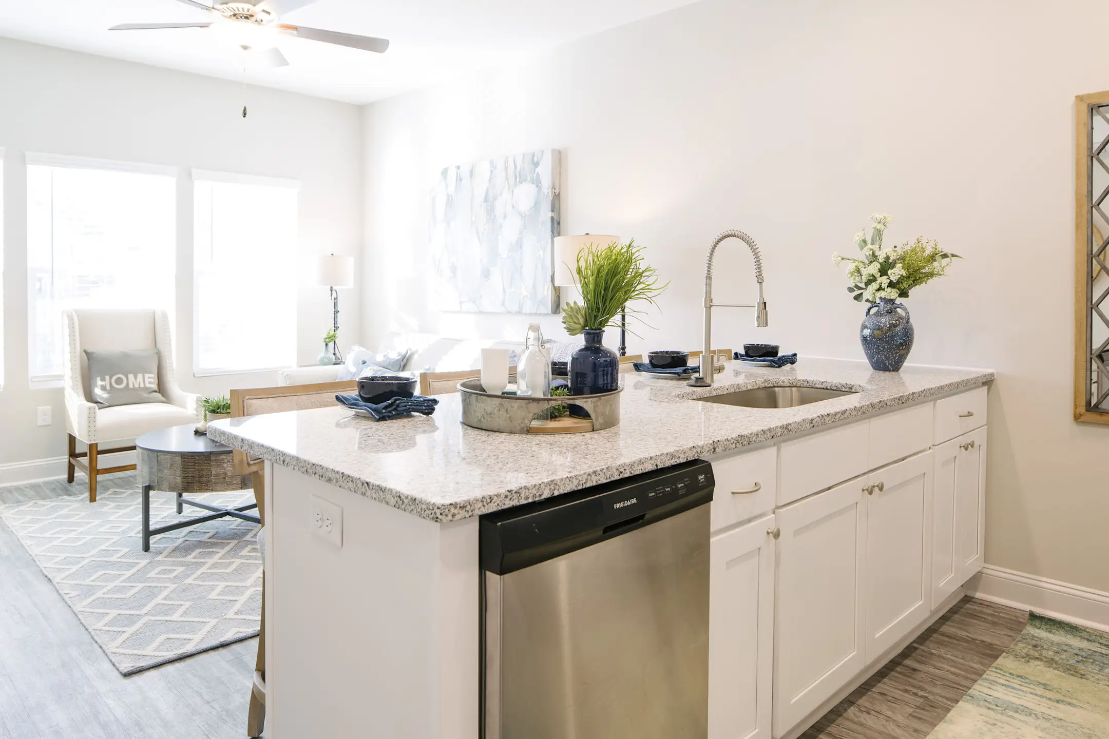 The Grove at Ardsley Park 125 E 62nd Street Savannah, GA Apartments