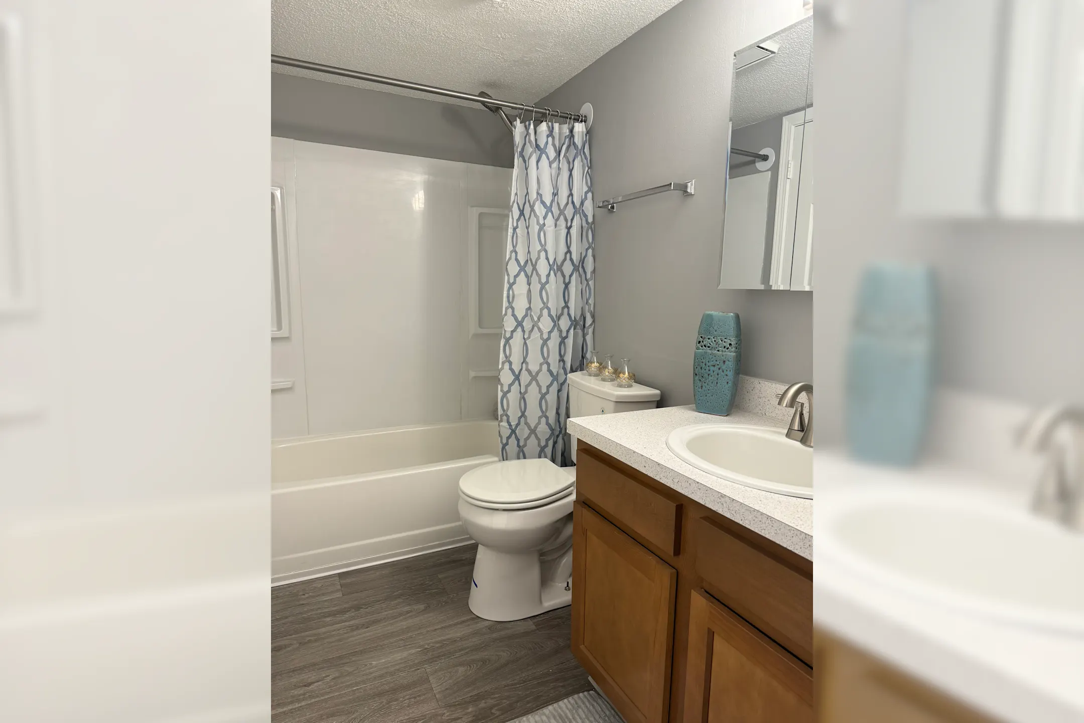 Oak Lake At Crooked Creek Apartments Indianapolis, IN 46268