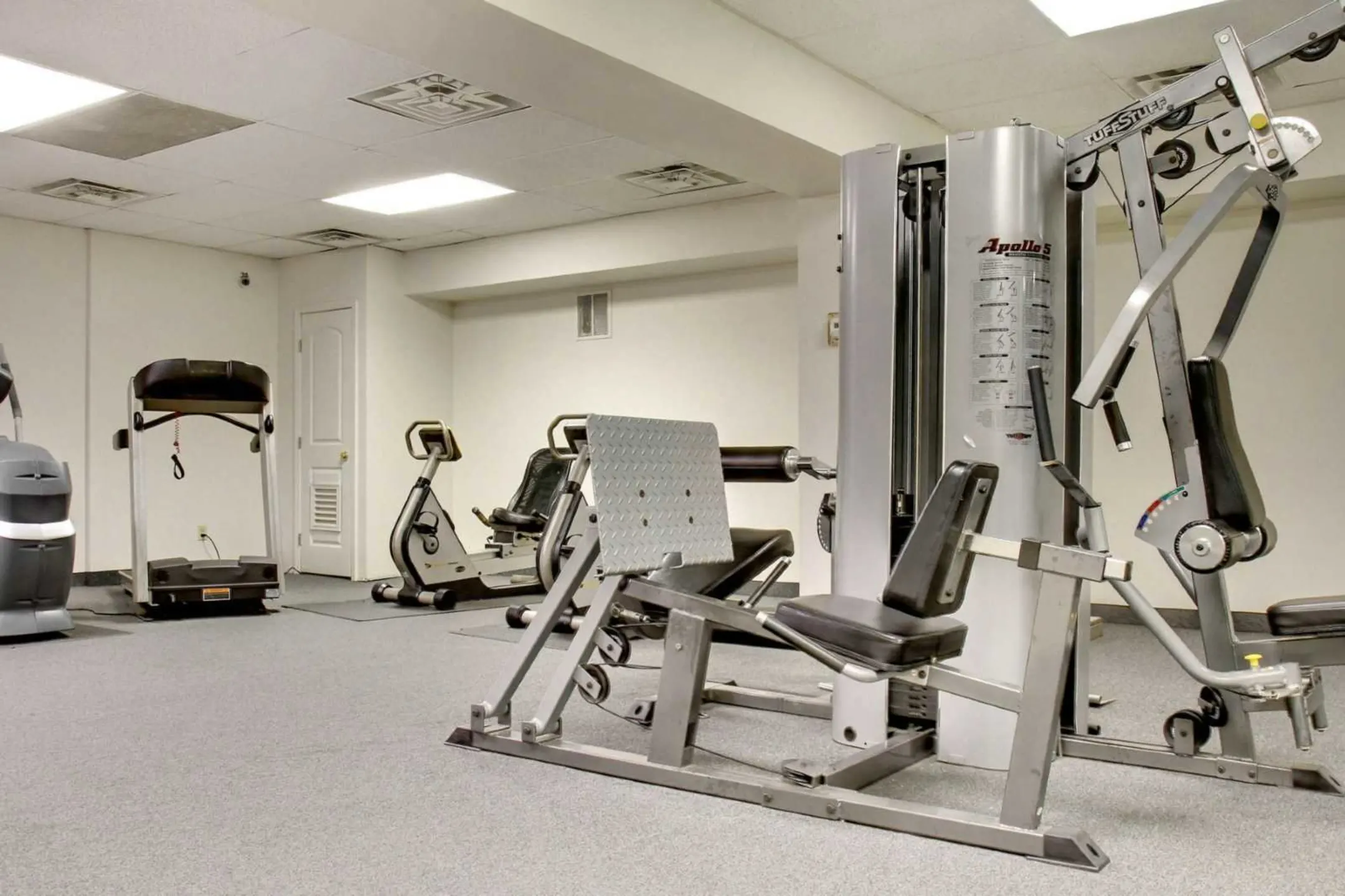 Fitness Weight Room - Willoughby Hills Towers - Willoughby Hills, OH