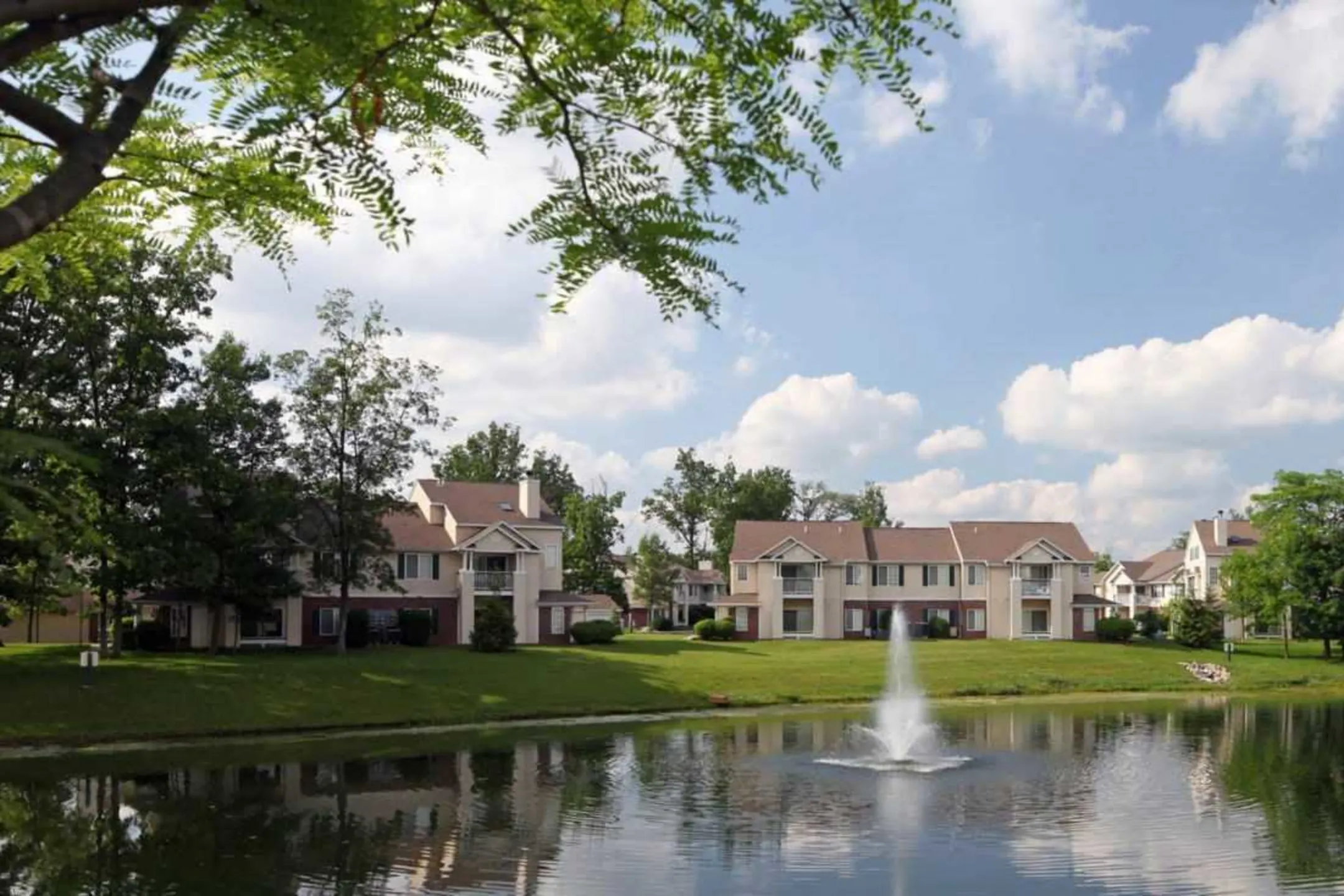 Windsor Oaks Apartment Homes - 10001 Pin Oak Cir | Fort Wayne, IN ...