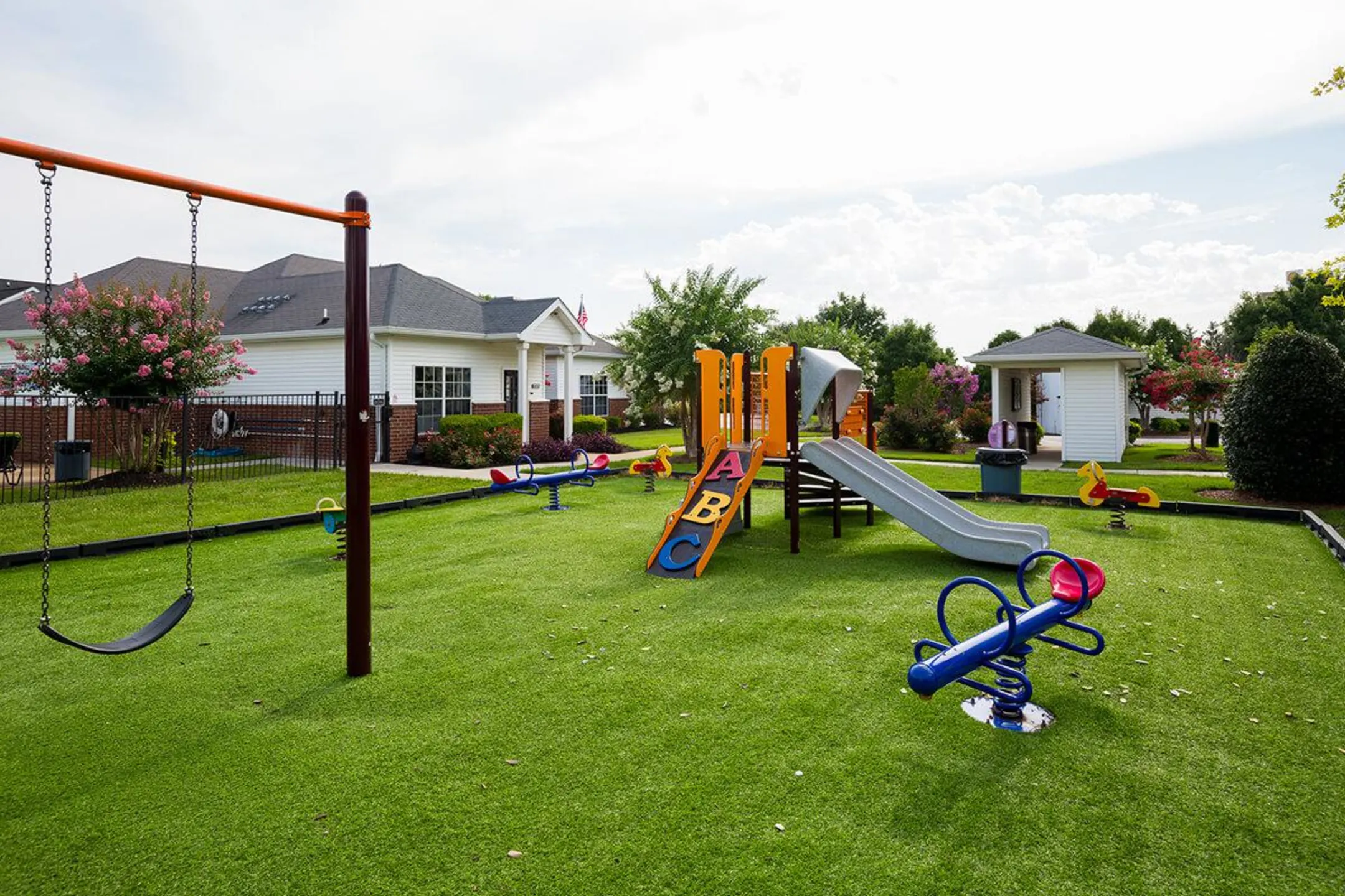 The Reserve Harpers Point Luxury Apartments 225 John R Rice Blvd