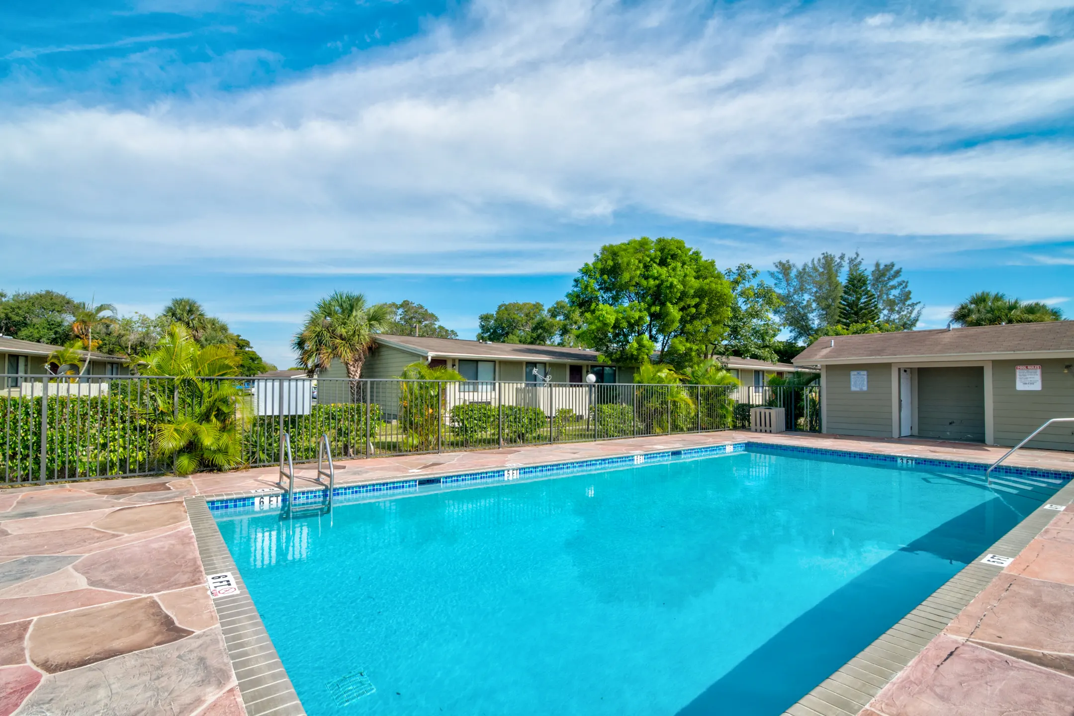Pool - Oakland Hills Villas On The Lake - Margate, FL