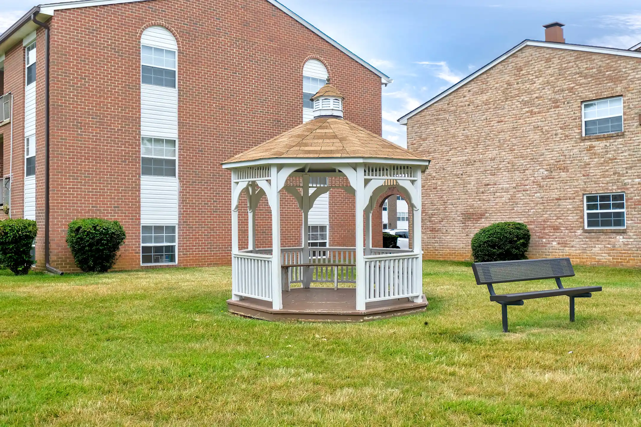 209Pickwick Apartments Baltimore, MD 21209