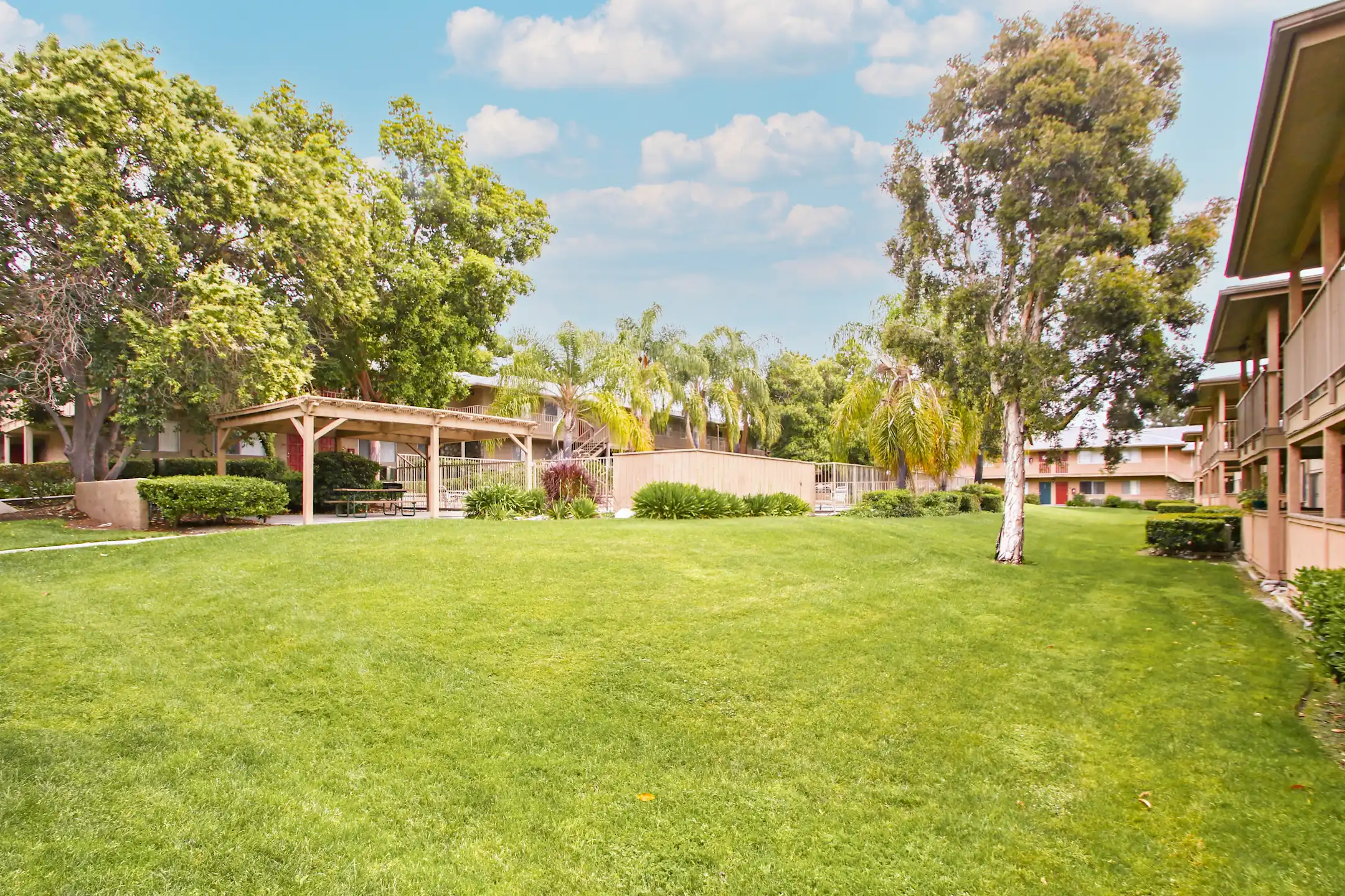 Dakota Creek Apartments 1790 W Arrow Rte Upland, CA Apartments for