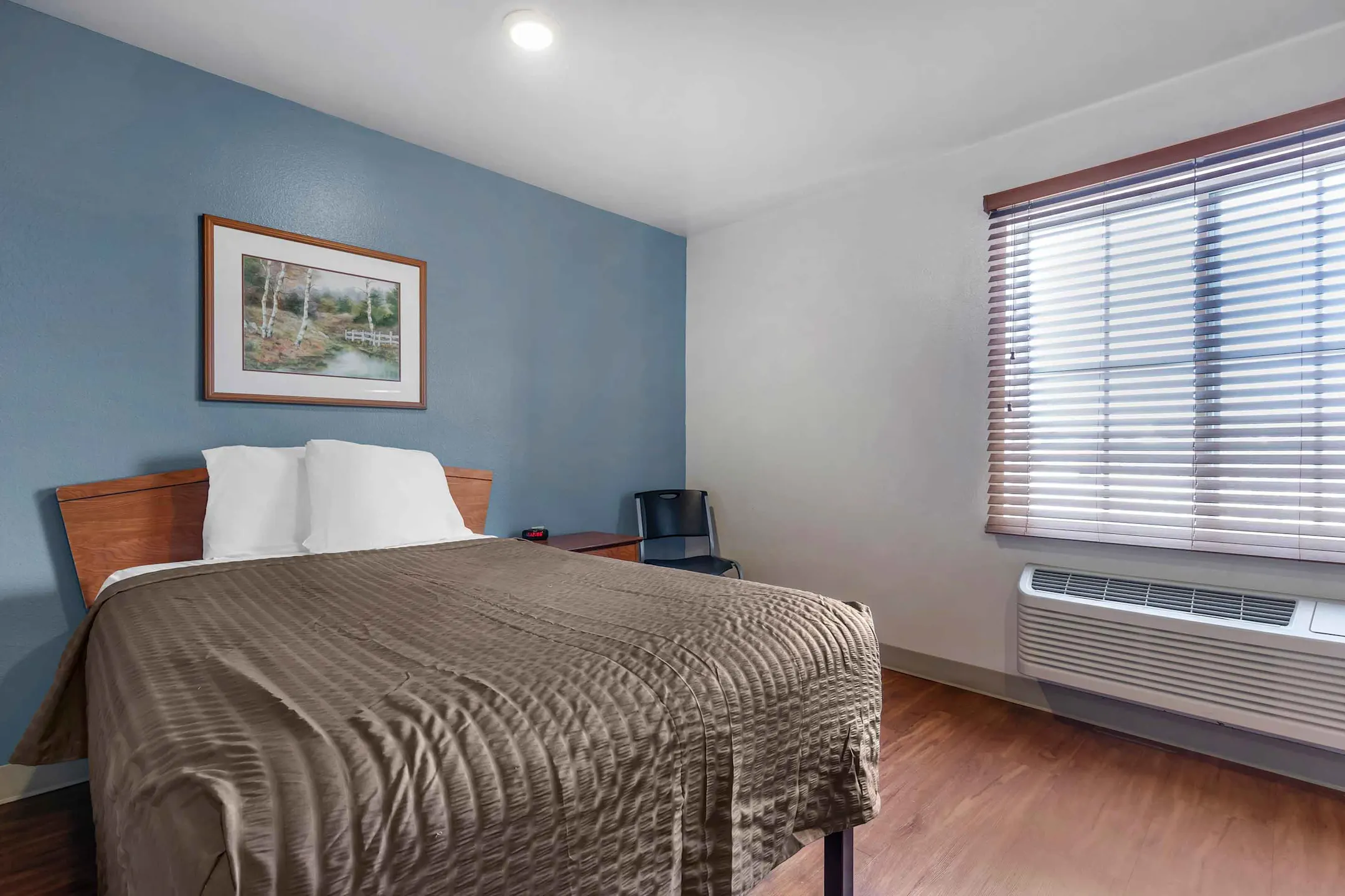 Bedroom - Furnished Studio - Shreveport - Bossier City - Bossier City, LA