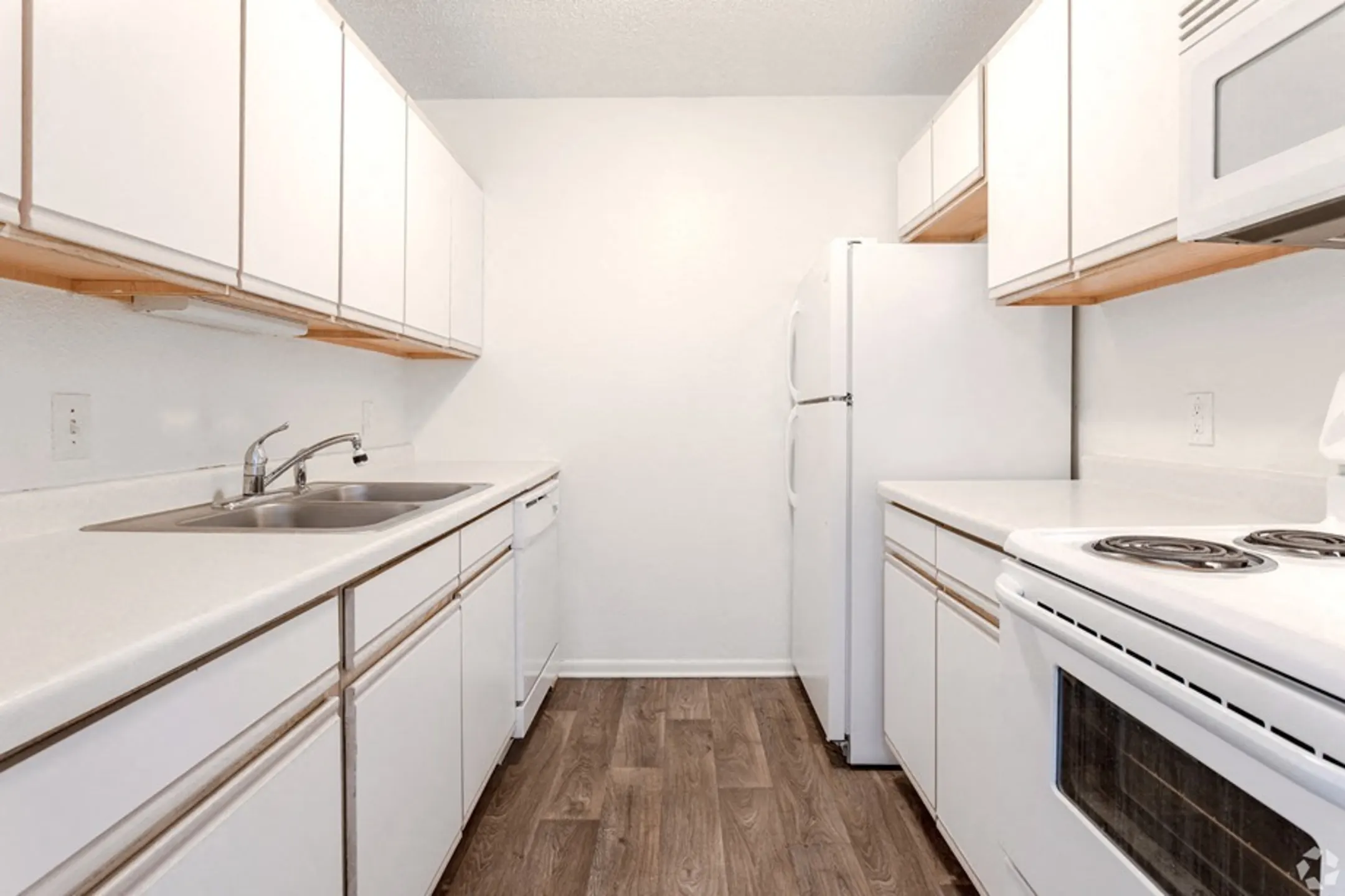 Carver Ridge Townhomes 340 Crosstown Blvd Chaska, MN Townhomes for