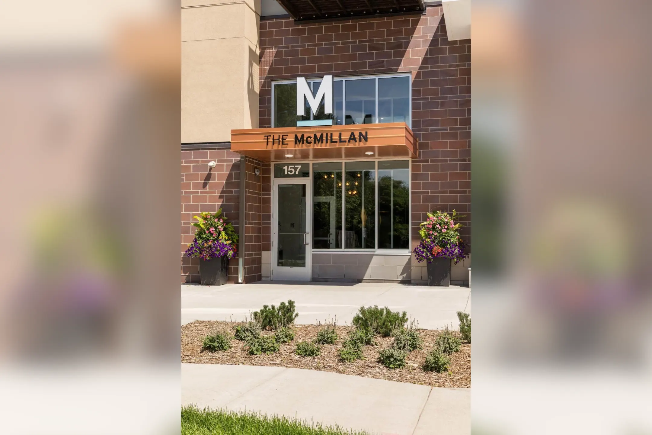 The McMillan Apartments - Shoreview, MN 55126