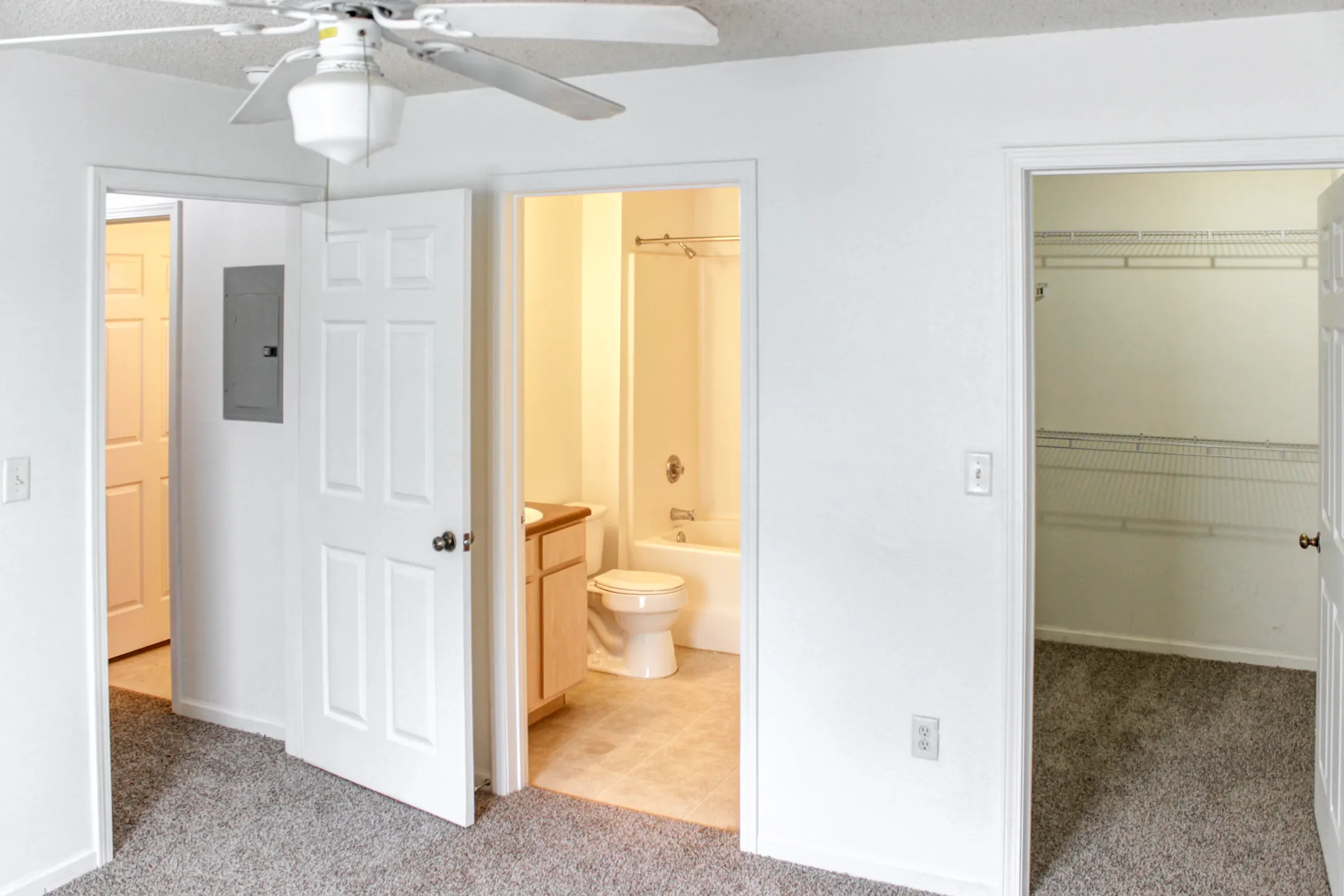 KNOLLWOOD HEIGHTS APTS Apartments Big Spring, TX 79720