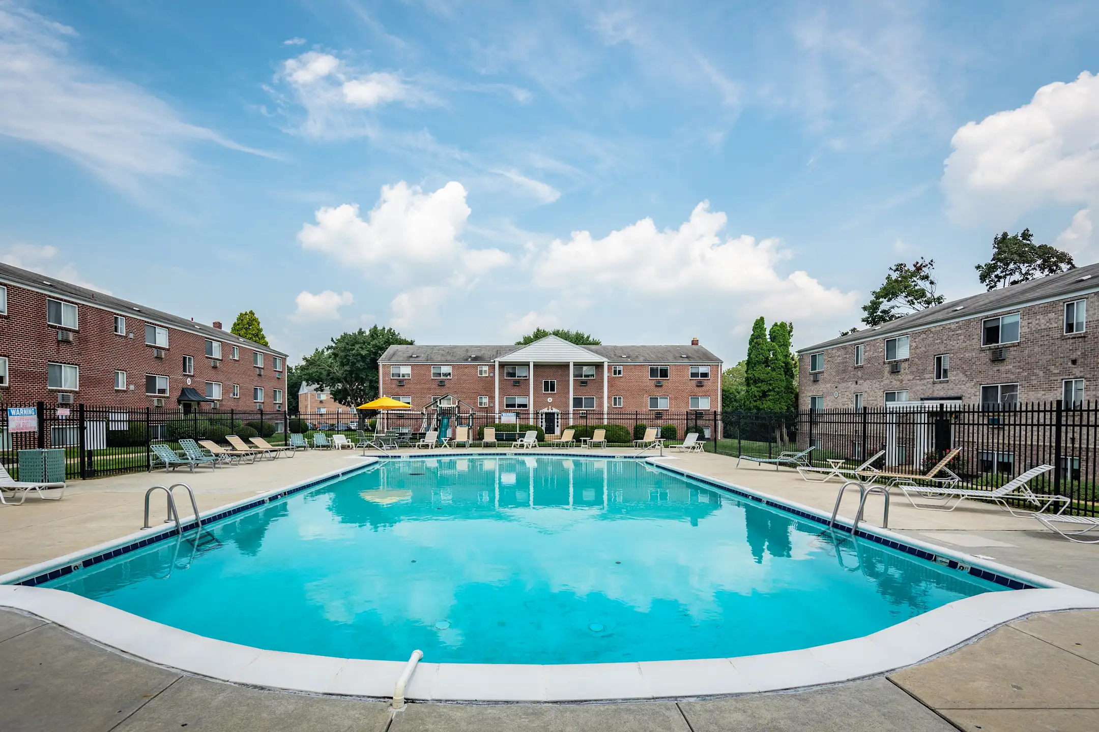 Sweetbriar Apartments - Lancaster, PA