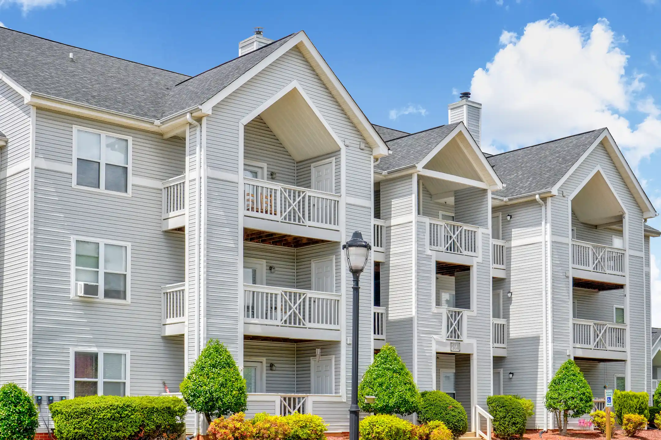 Catawba Apartments Belmont, NC 28012