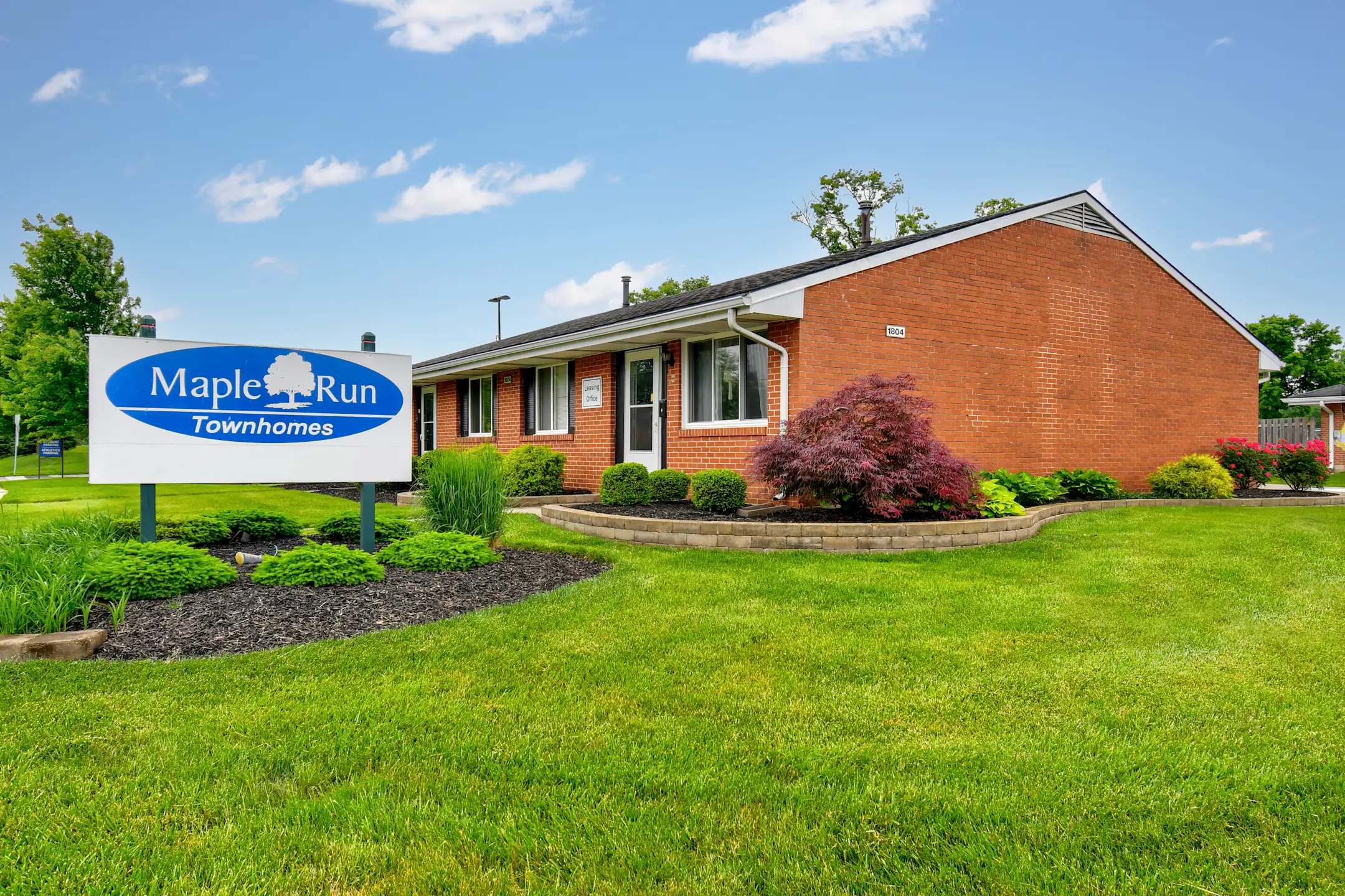 Maple Run Apartments 1804 Belvo Rd Miamisburg, OH Apartments for