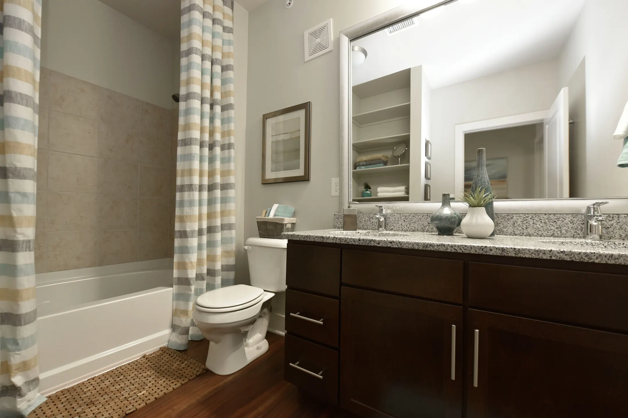 Bathroom - Solana Apartments At The Crossing - Indianapolis, IN