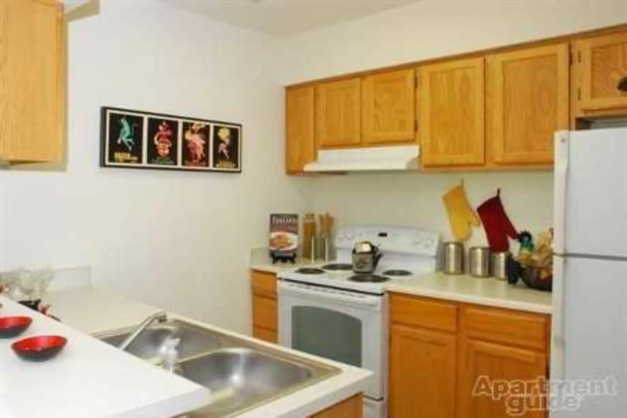 Kitchen - One Canyon Place - Puyallup, WA