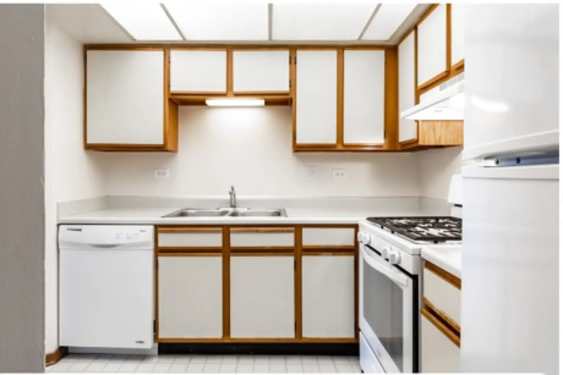 Orchard Lakes 154 Juliann Dr Wood Dale, IL Apartments for Rent Rent.