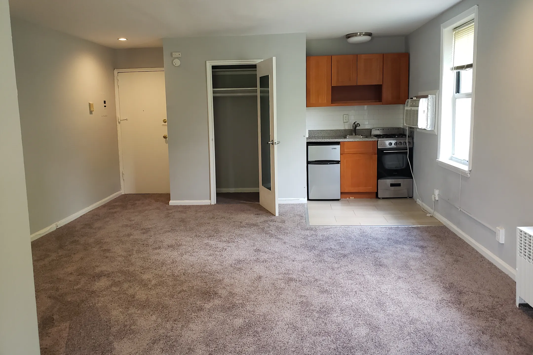 Kitchen - Claremont Holdings LLC Apartments - Montclair, NJ